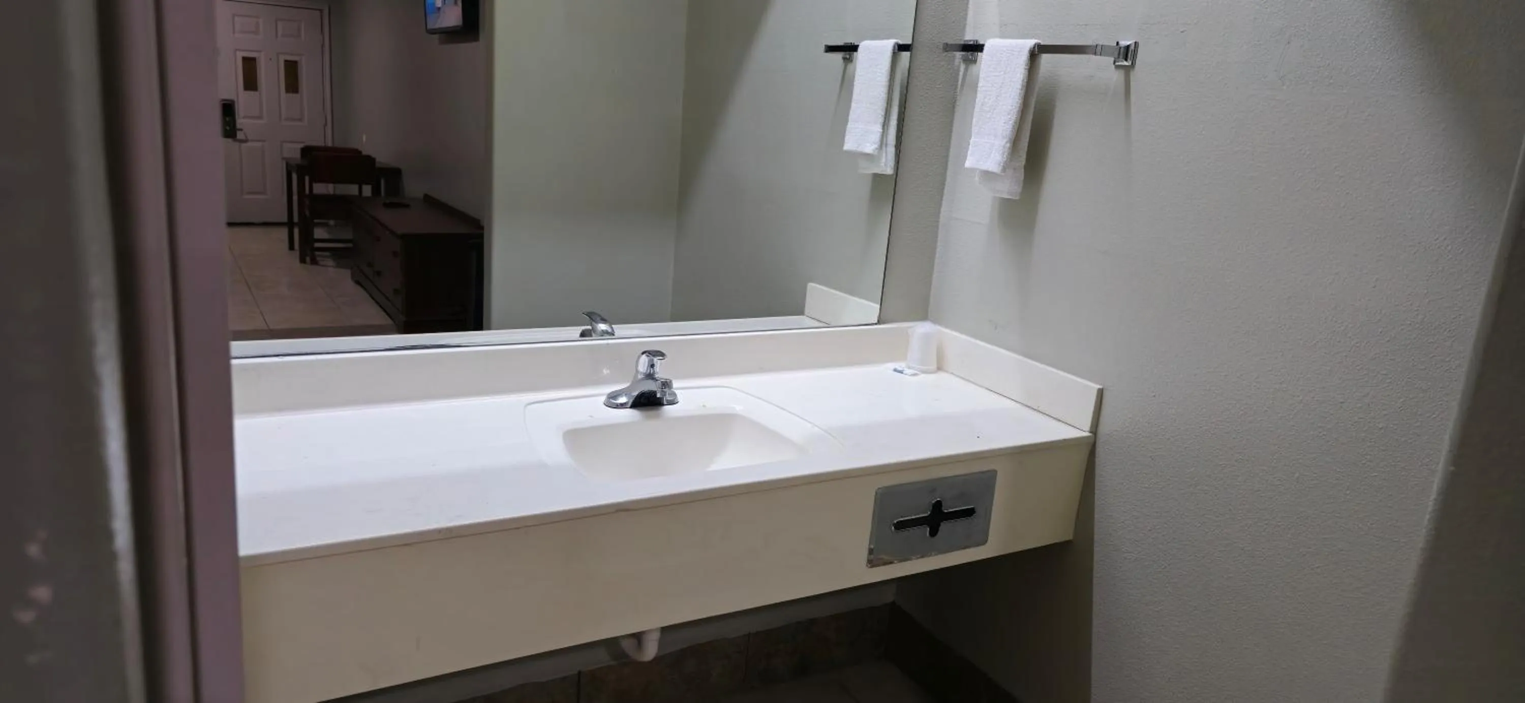 Bathroom in Texas Inn and Suites RGV