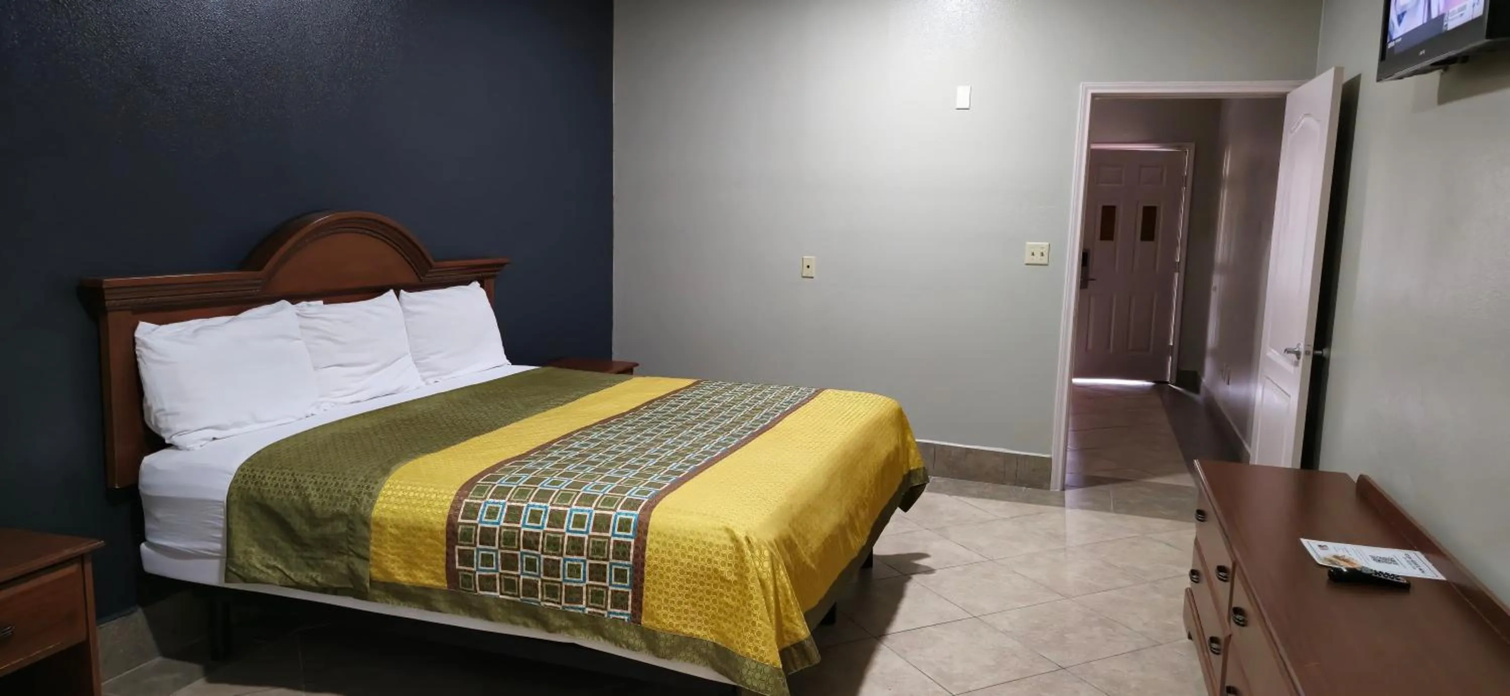 Bed in Texas Inn and Suites RGV