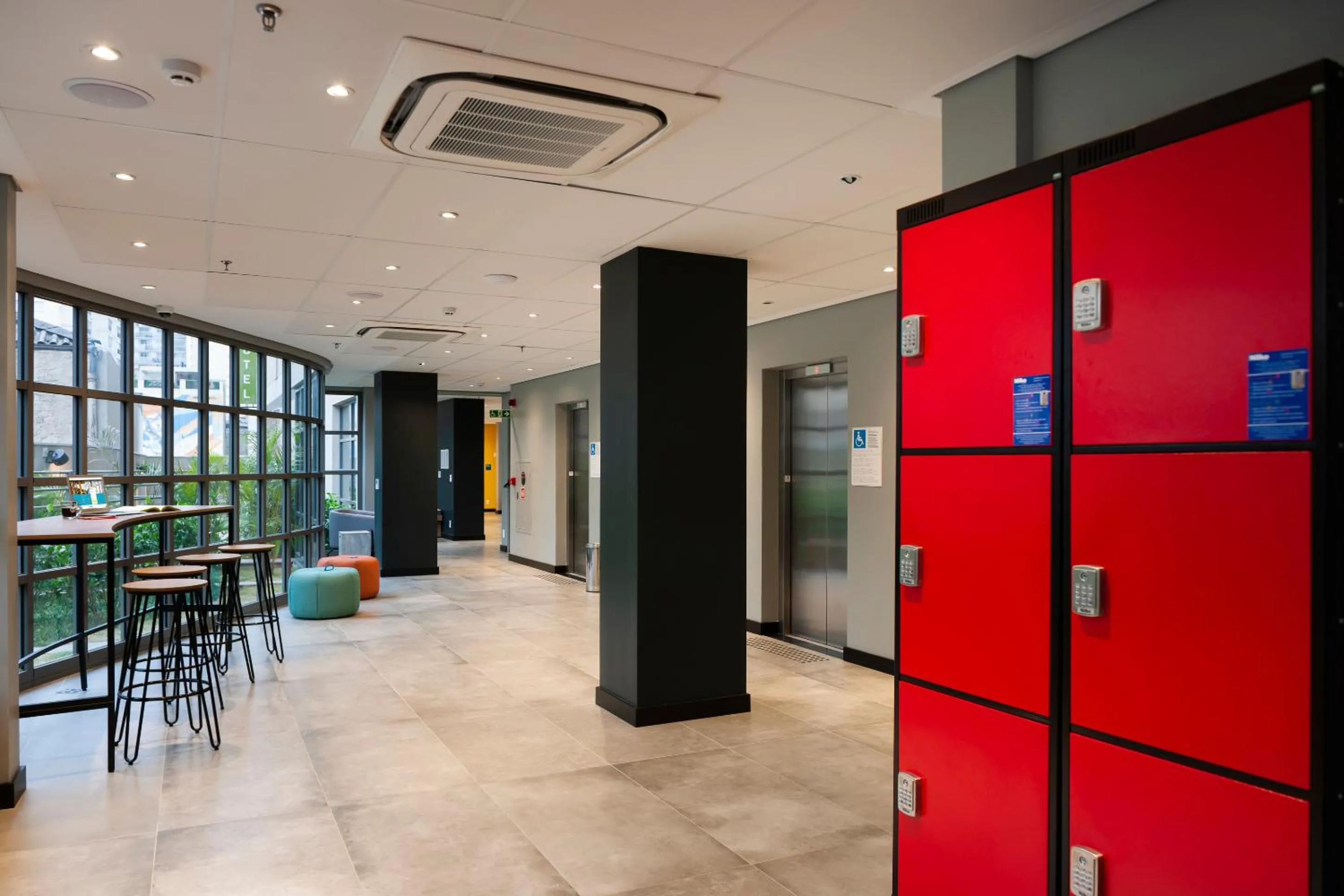 Seating area in B&B HOTEL São Paulo Luz - Centro