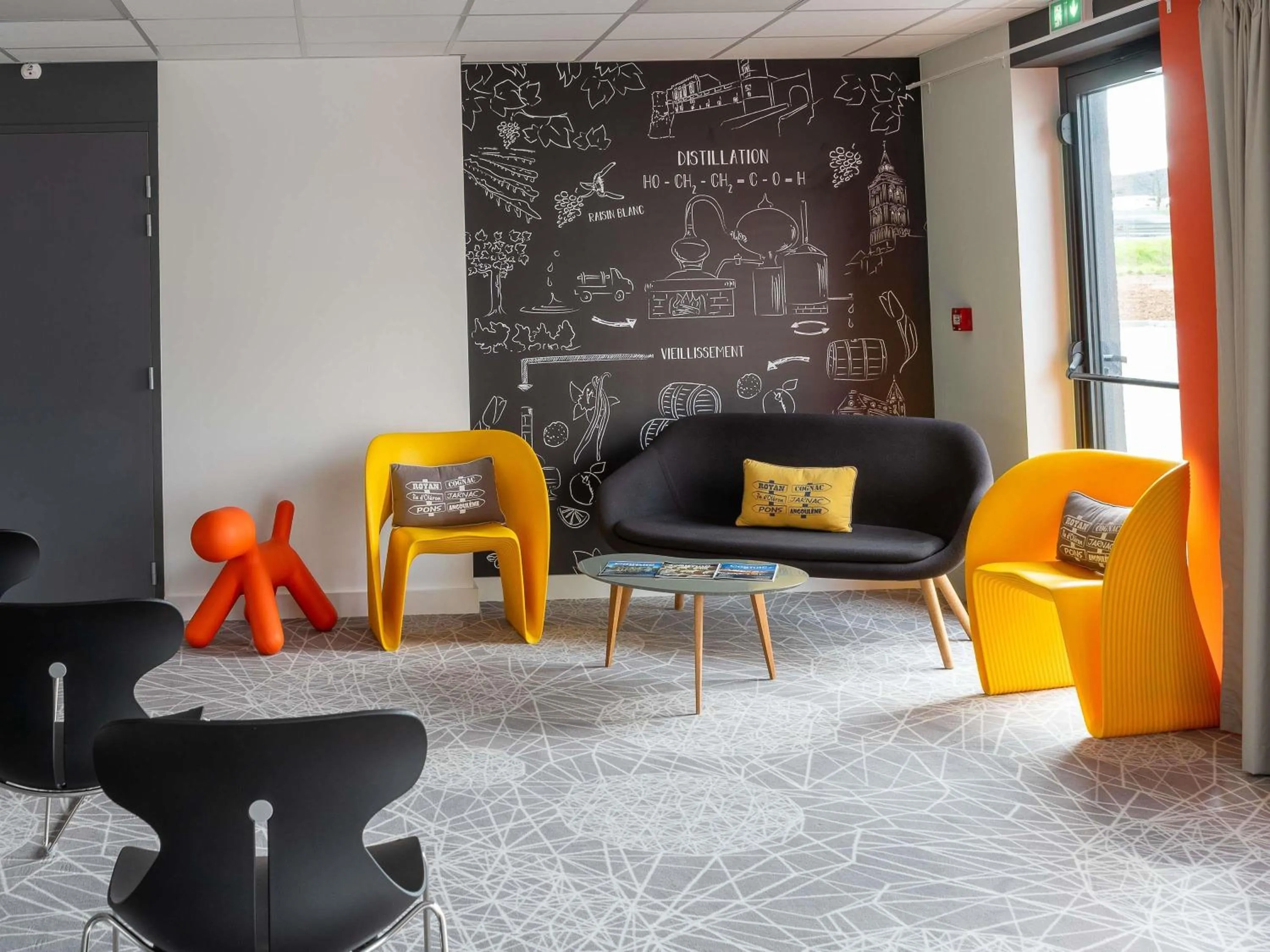 Meeting/conference room in Ibis Styles Cognac