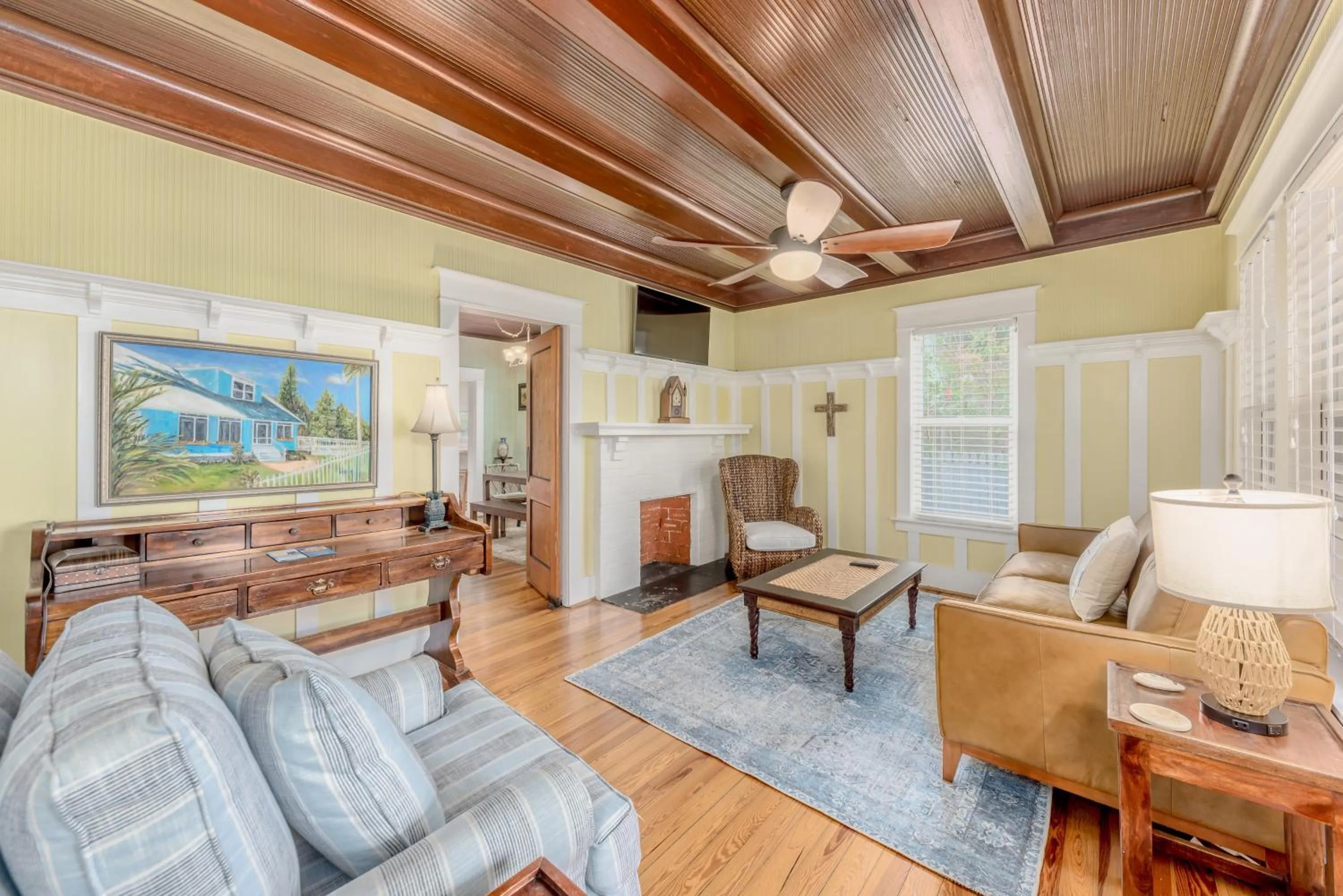Living room in Old Colorado Inn
