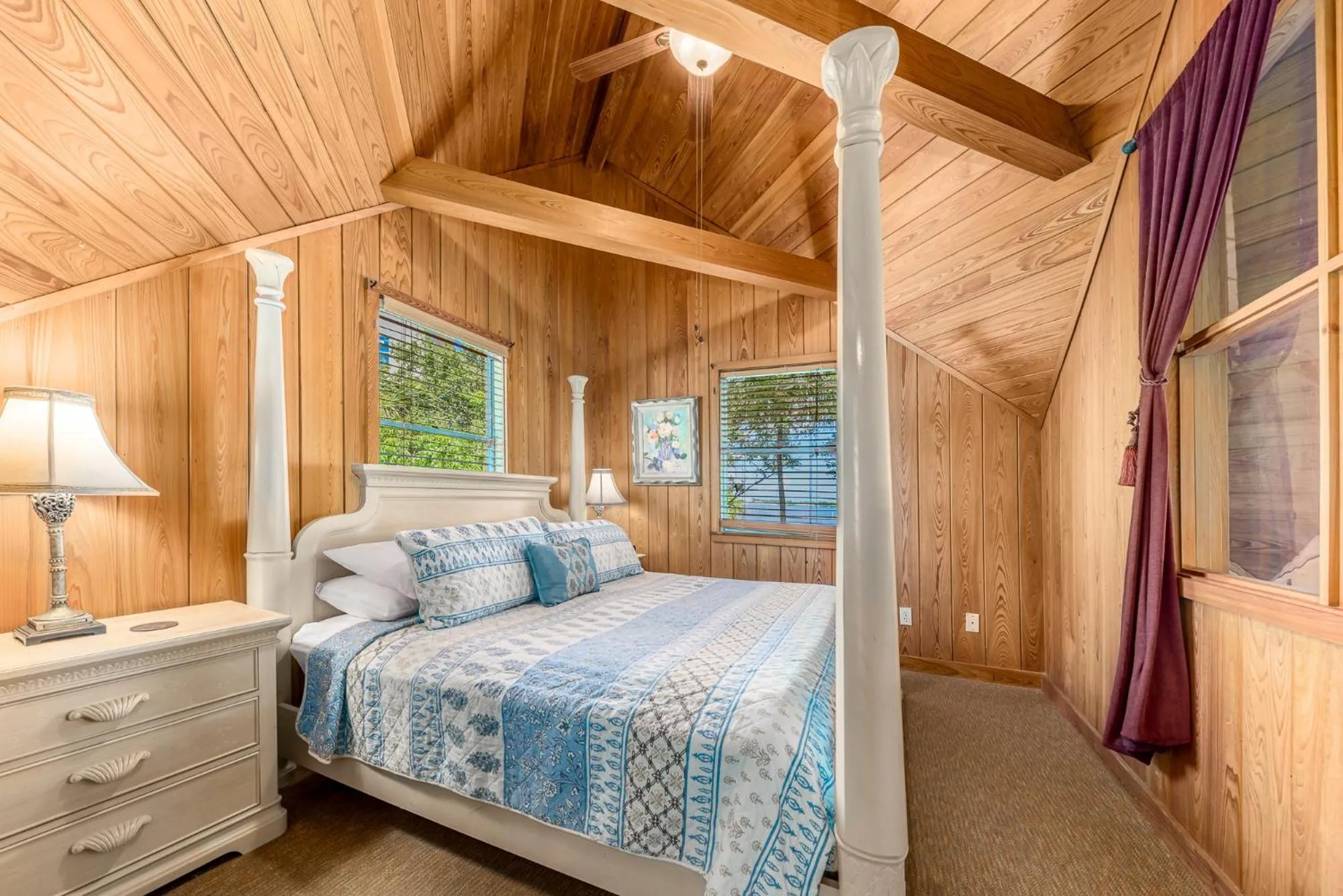 Bed in Old Colorado Inn