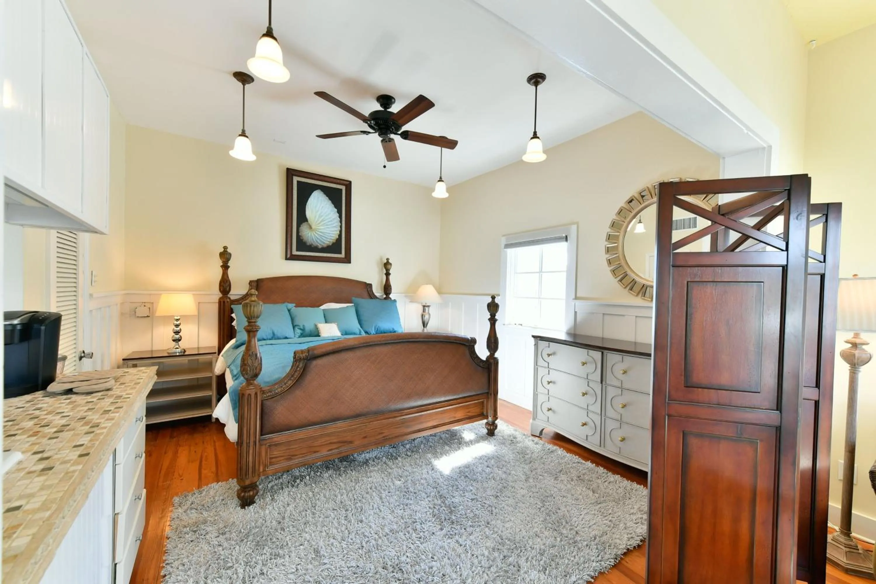 Bed in Old Colorado Inn