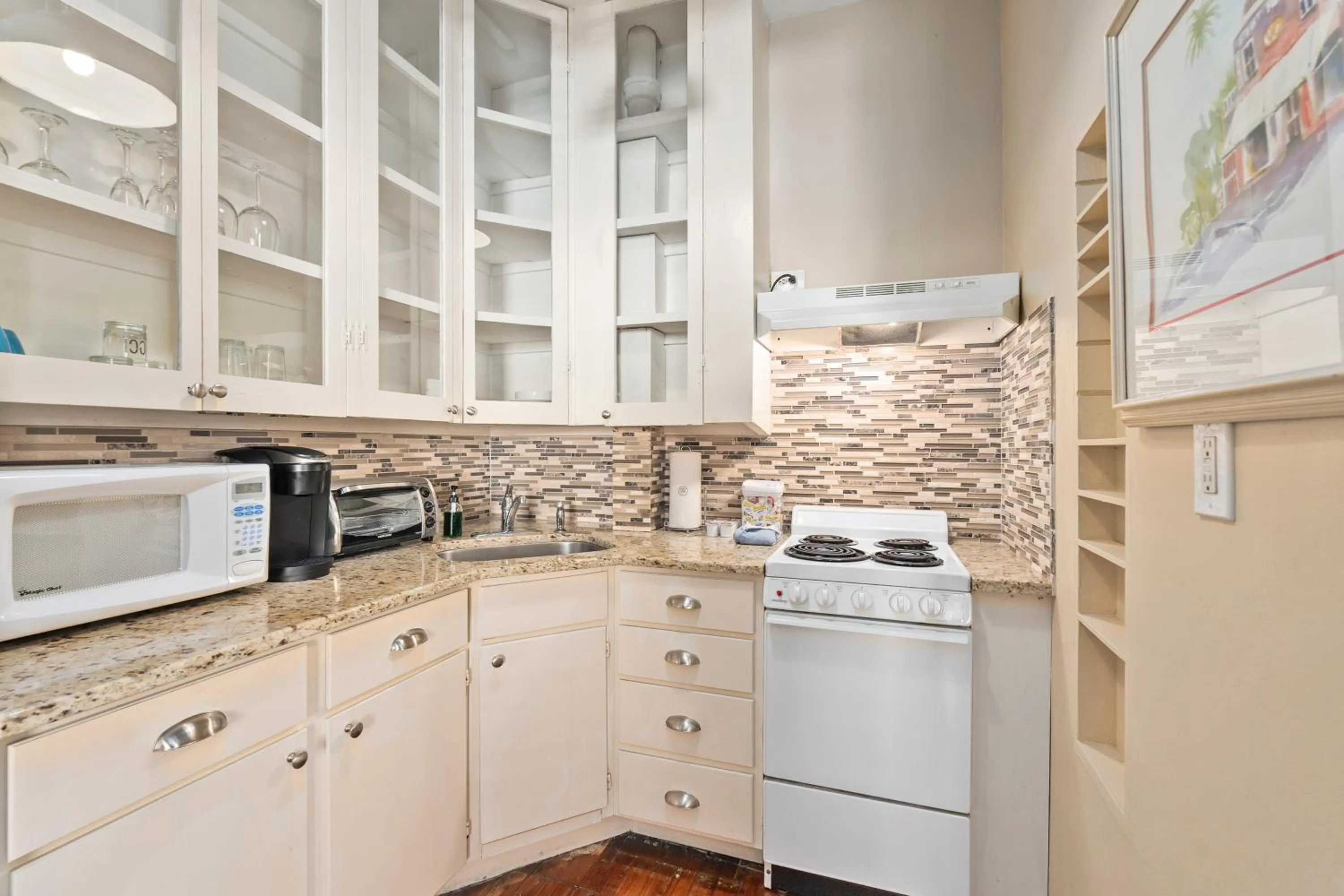 Kitchen or kitchenette in Old Colorado Inn
