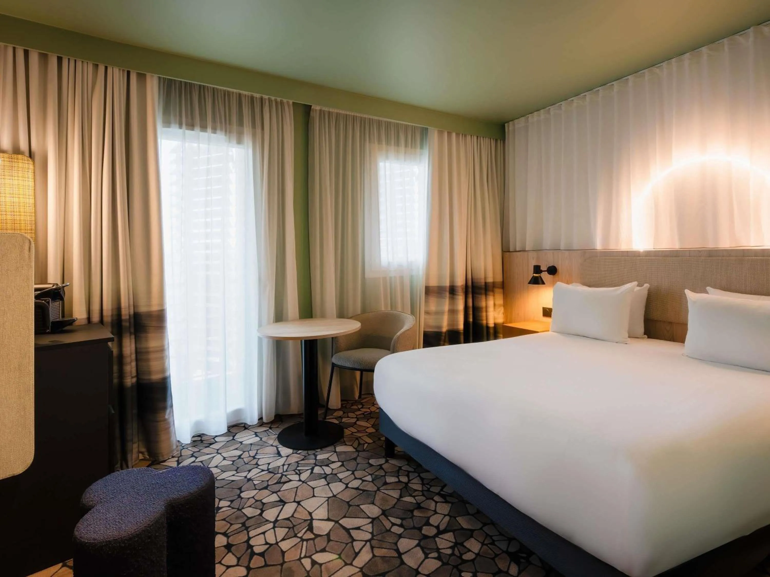 Bedroom, Bed in Mercure Libourne Saint Emilion