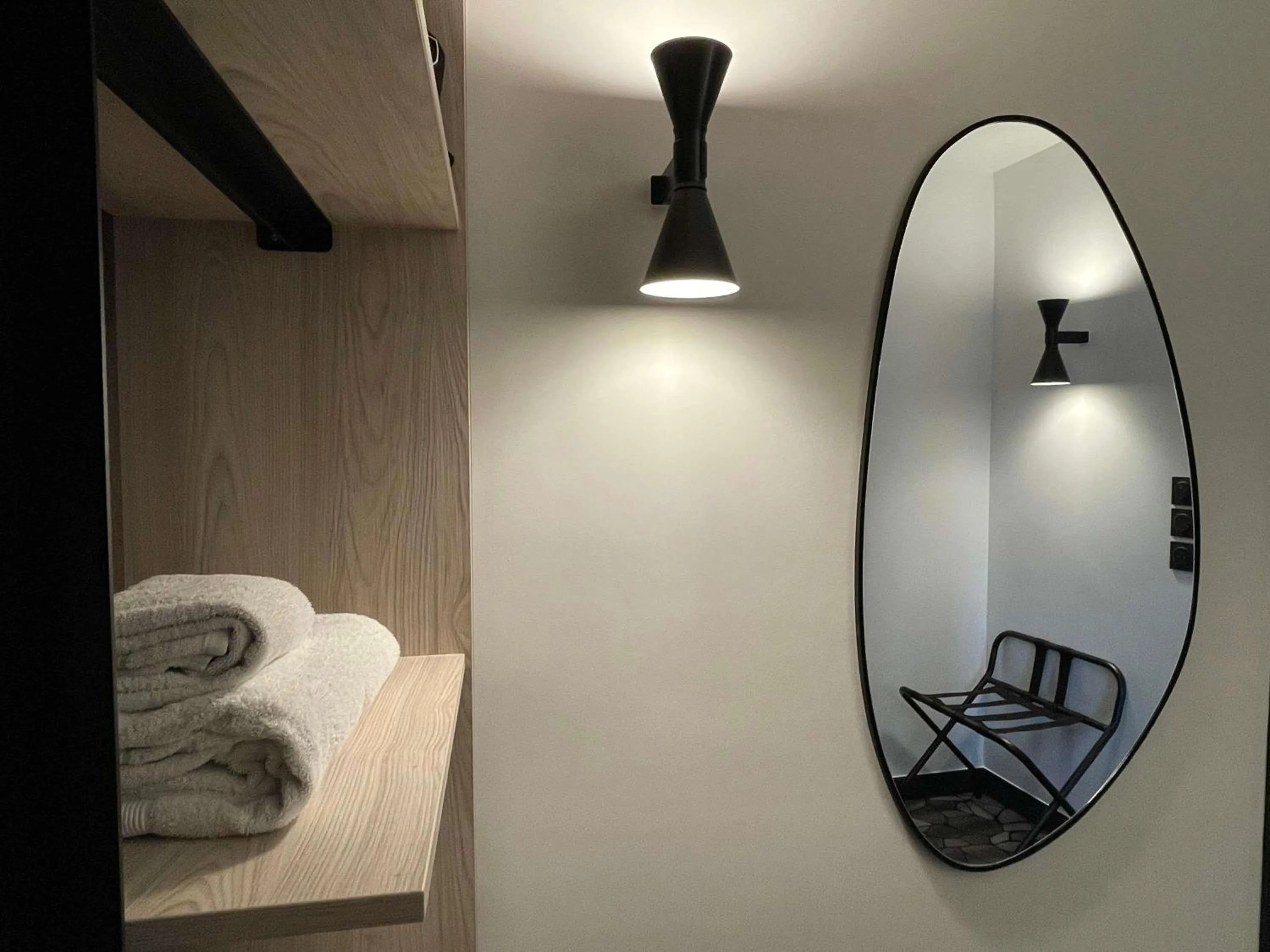 Bedroom, Bed in Mercure Libourne Saint Emilion