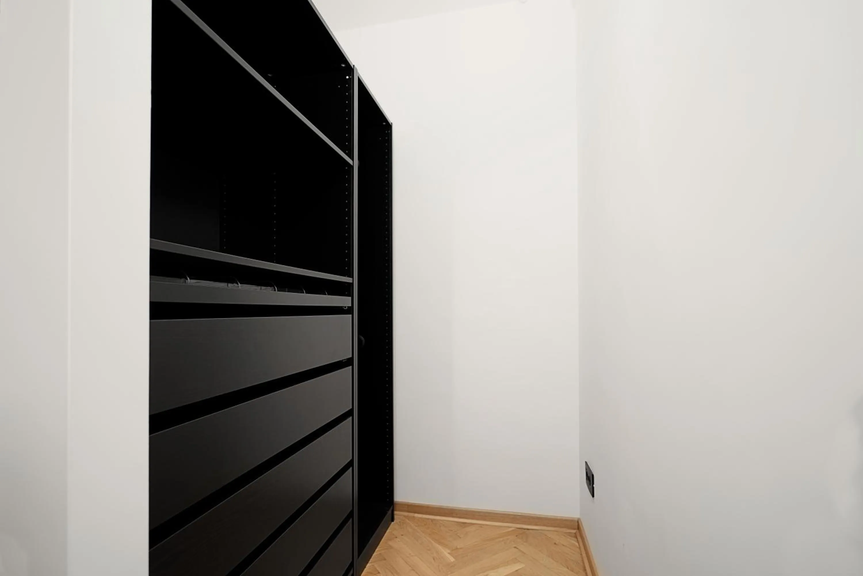 wardrobe in Tulum Apart Belgrade