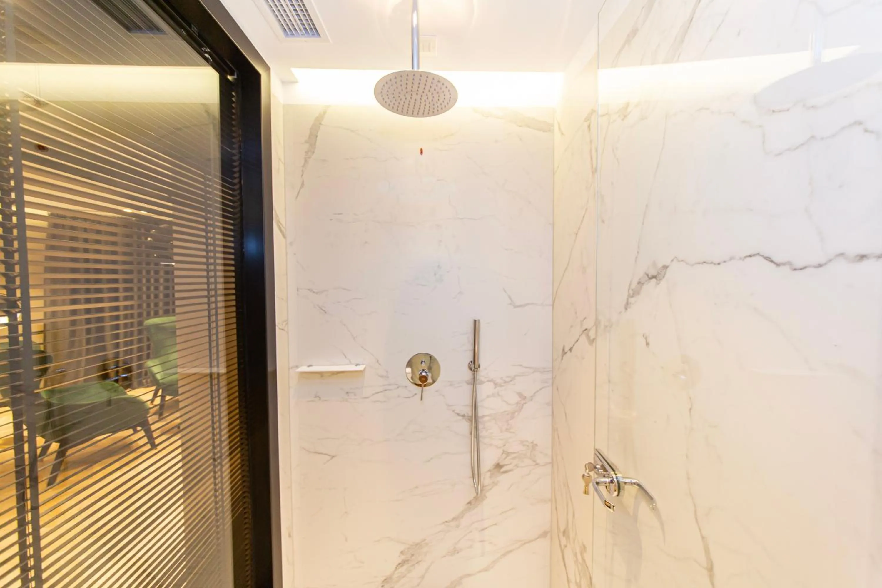 Bathroom in Hotel Unik