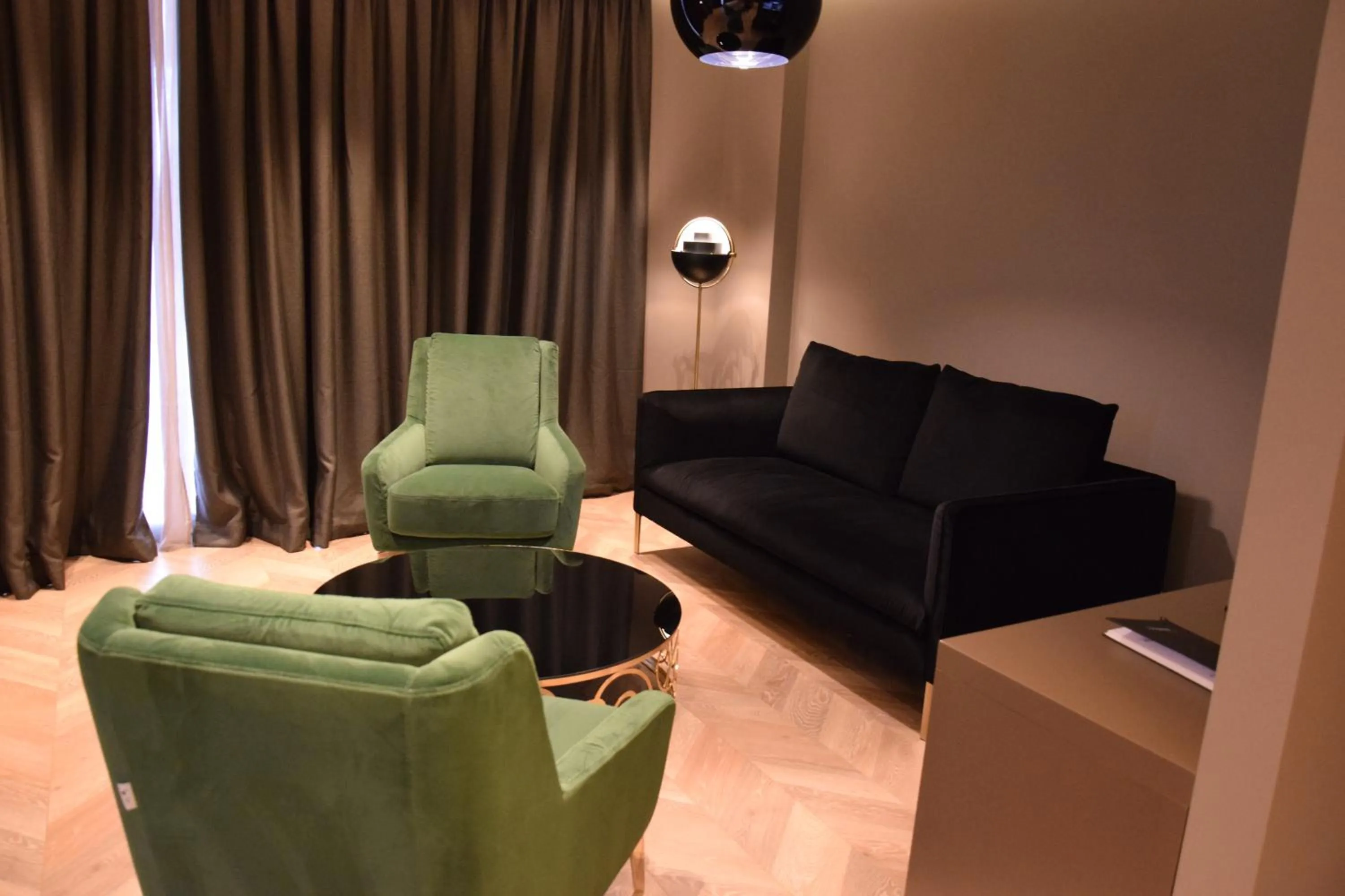 Seating area in Hotel Unik