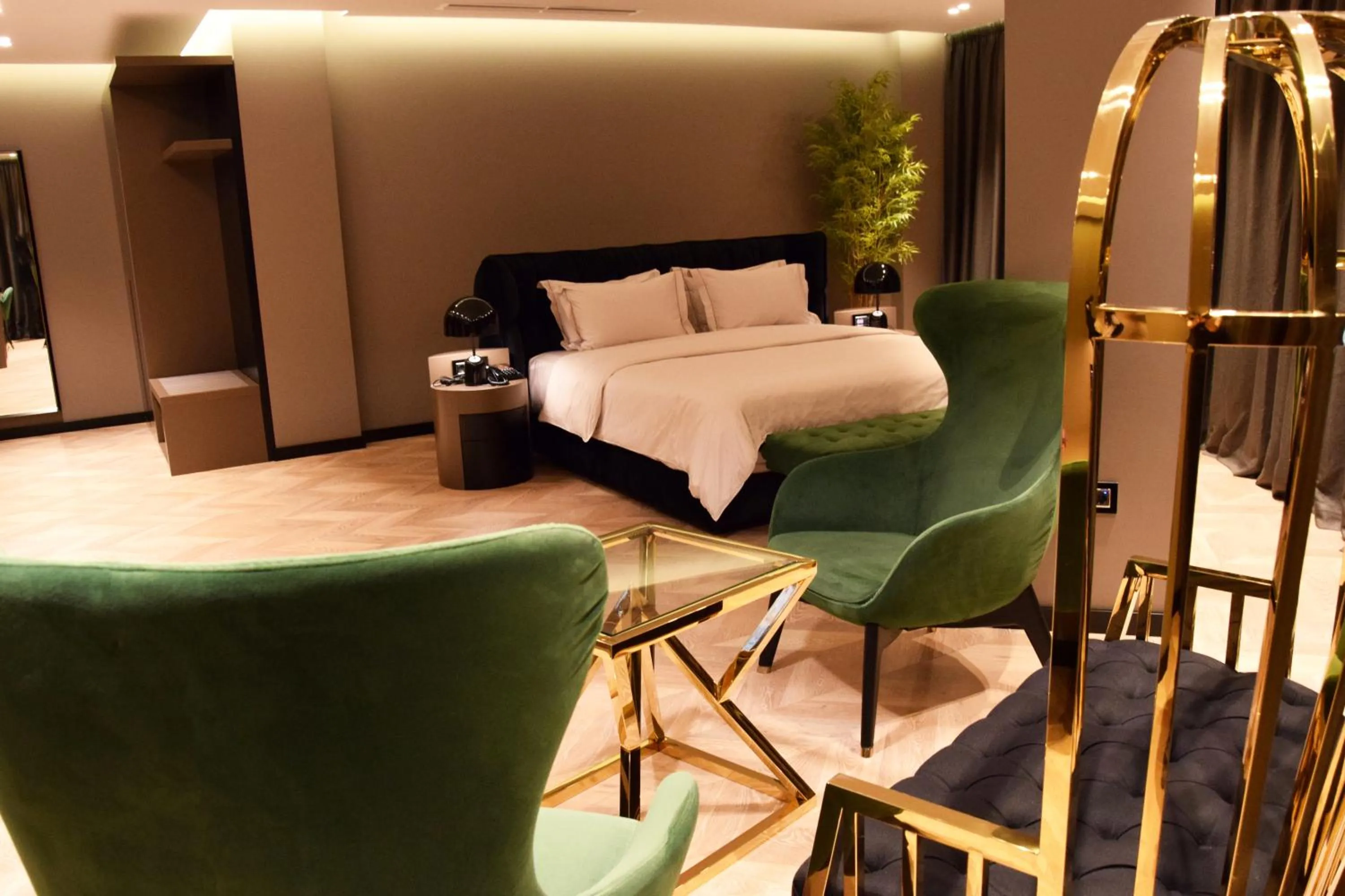 Photo of the whole room, Bed in Hotel Unik