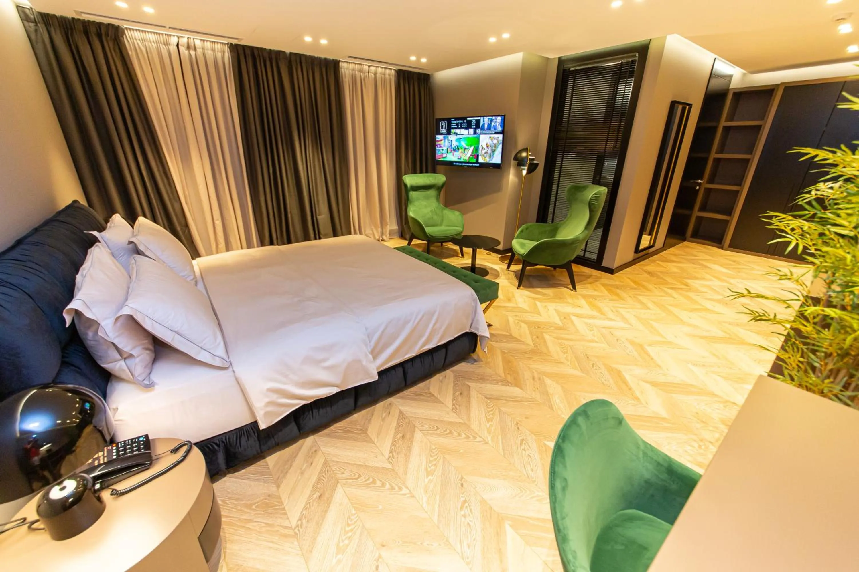 Photo of the whole room, Bed in Hotel Unik