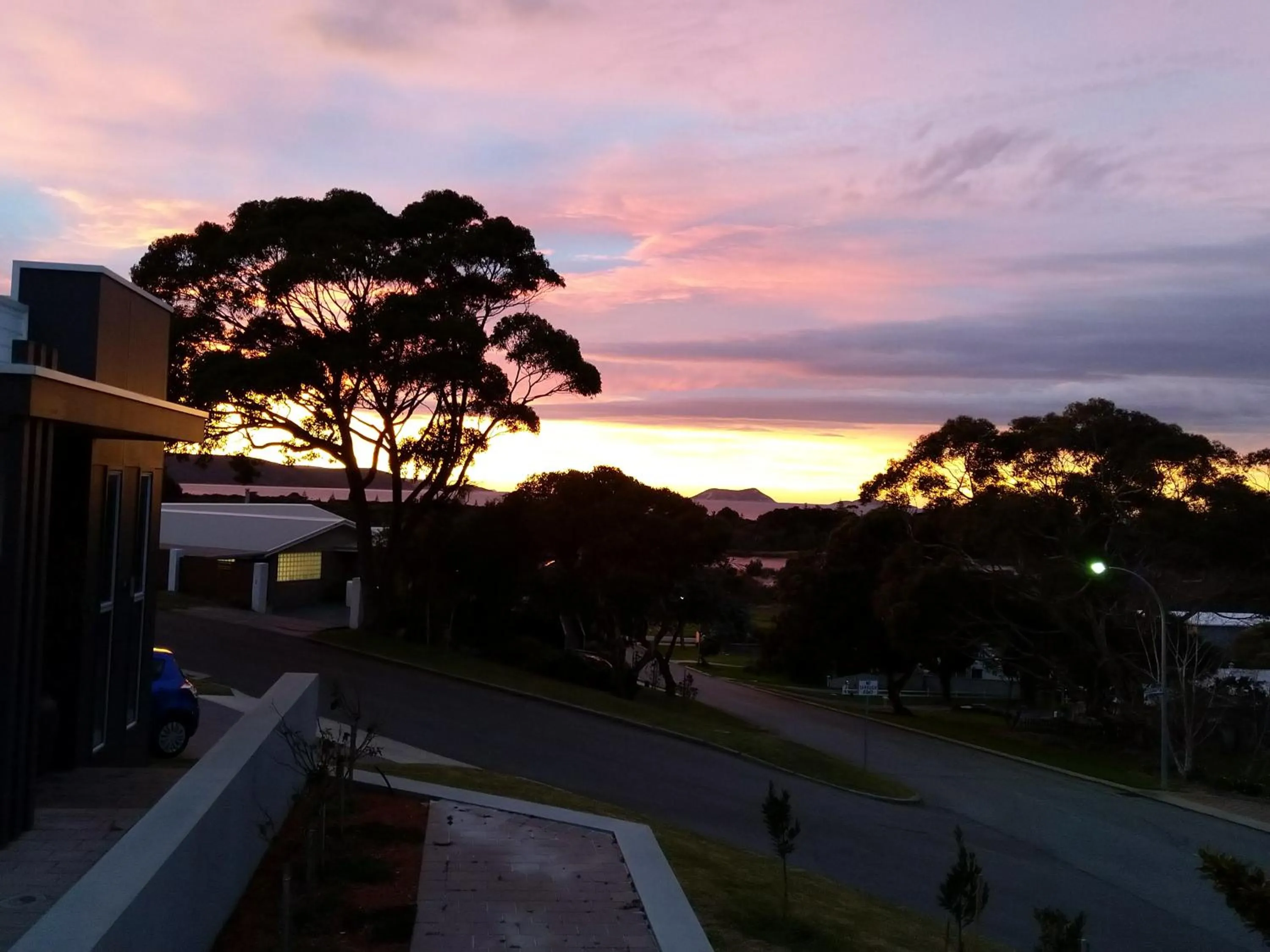 Street view in C'est La Vie Bed & Breakfast