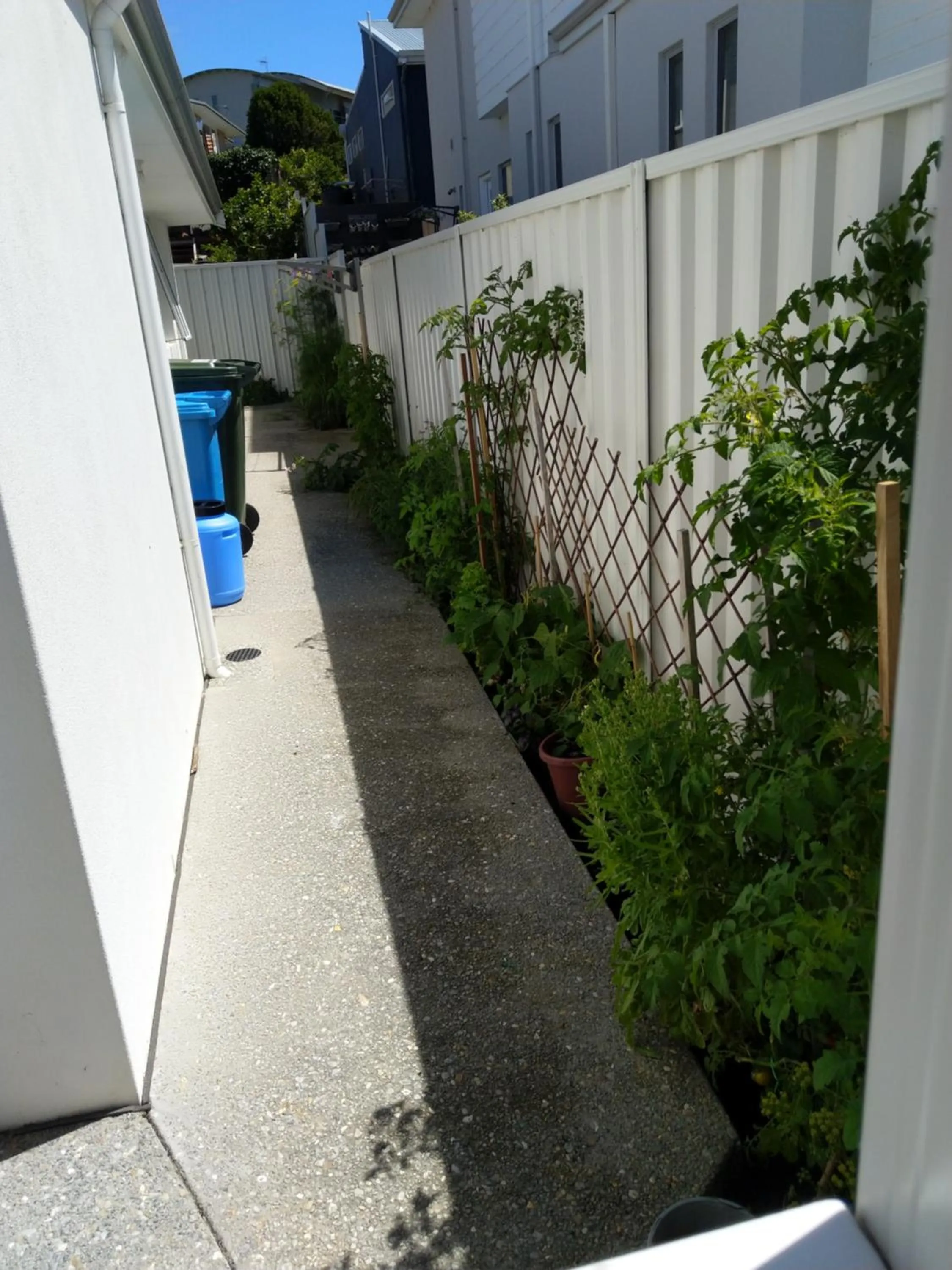 Property building in C'est La Vie Bed & Breakfast