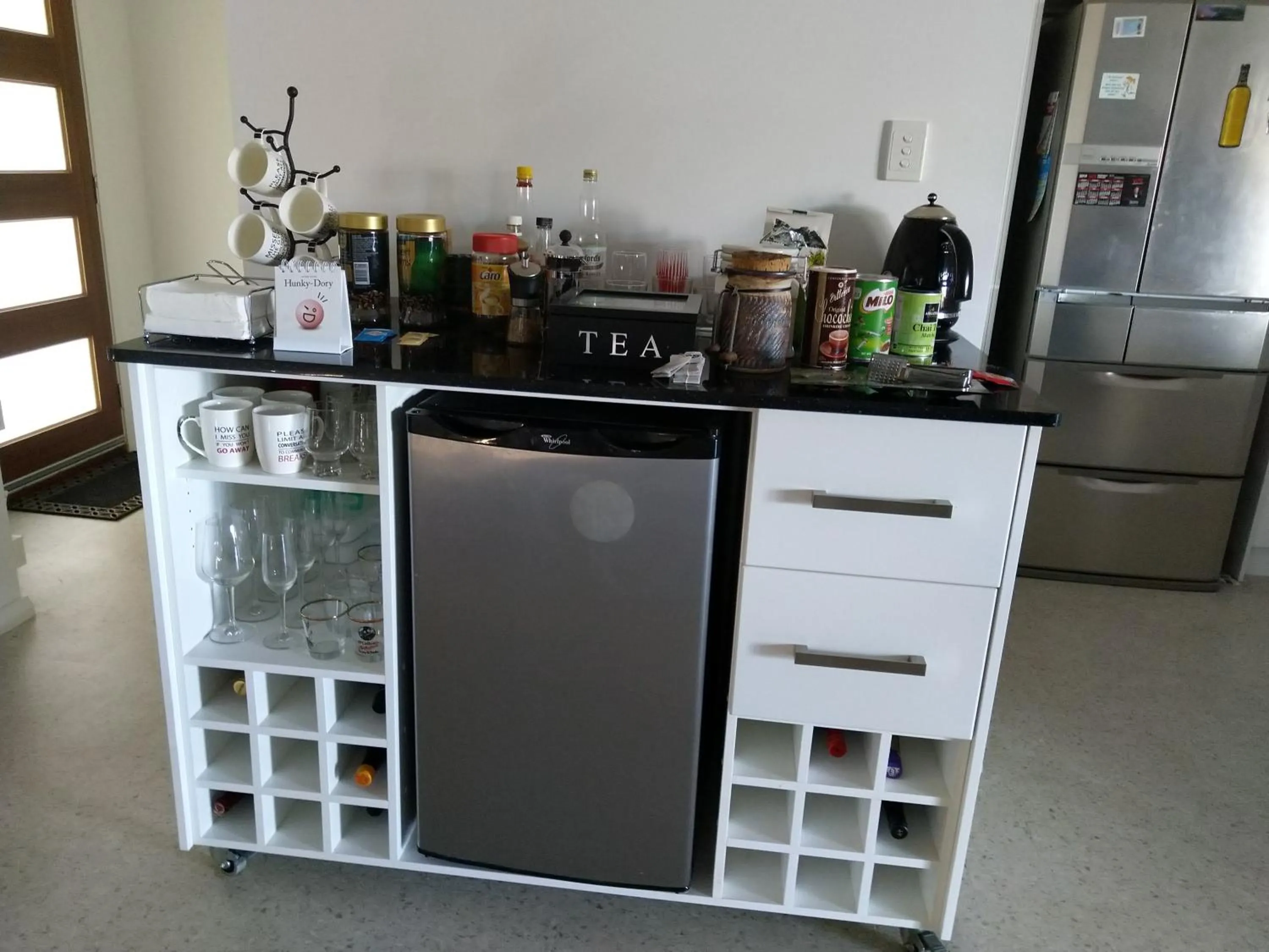 Coffee/tea facilities in C'est La Vie Bed & Breakfast