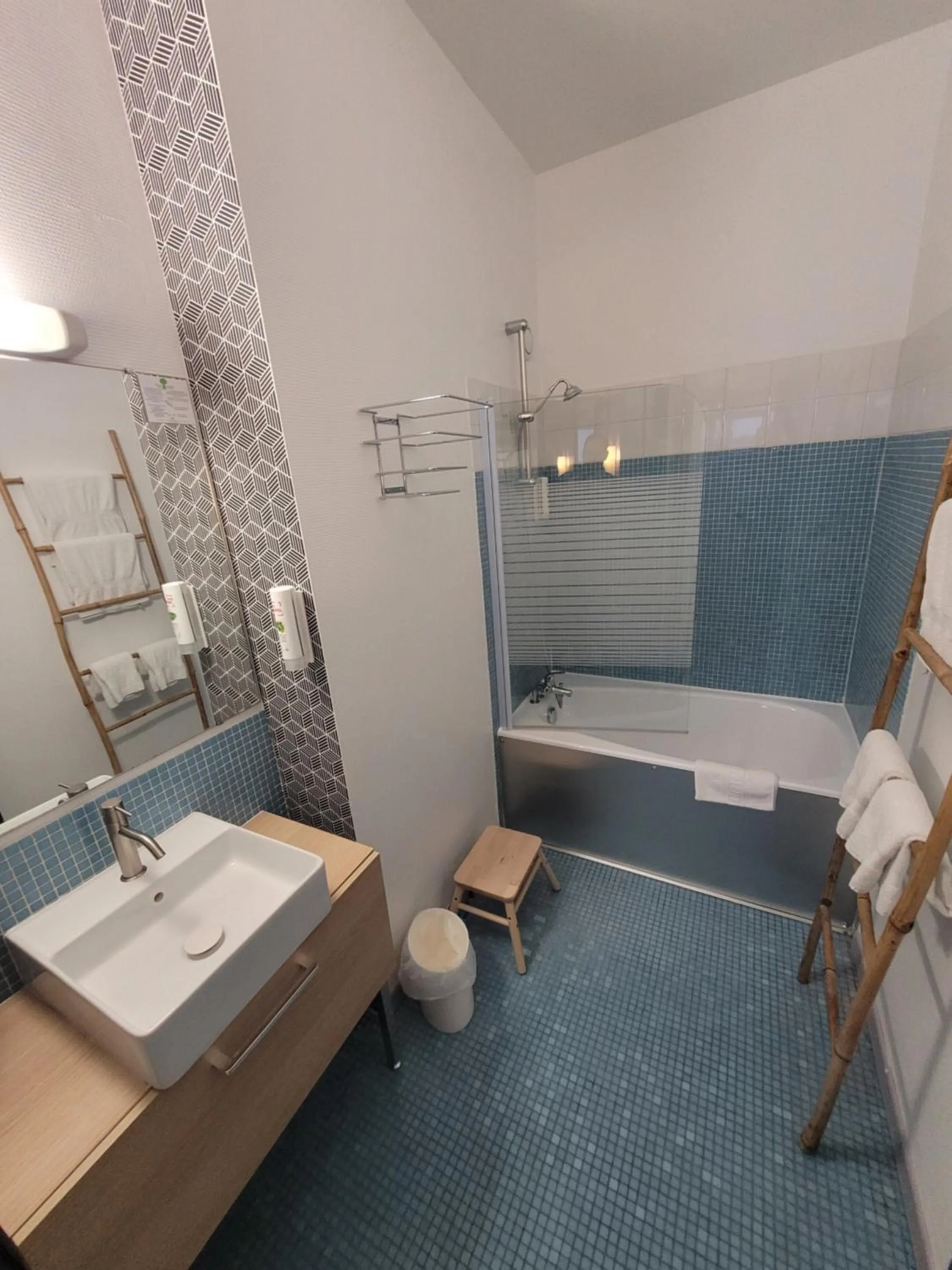 Bath in Atlantic Hôtel