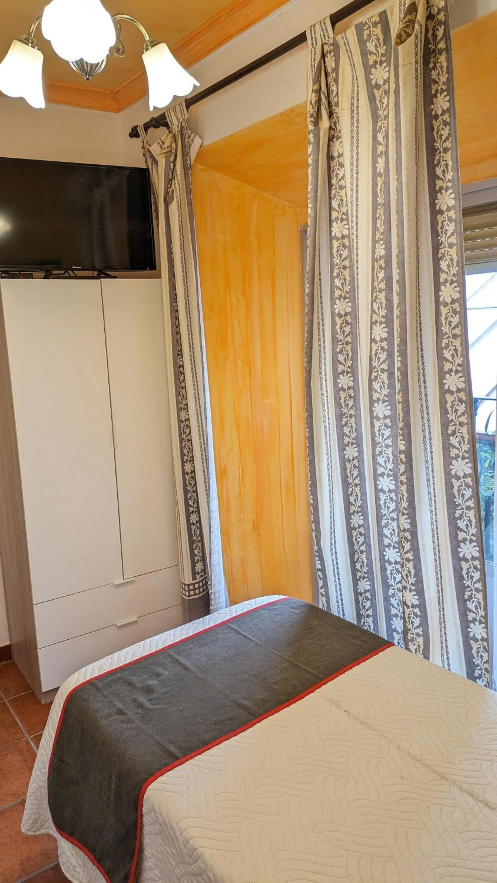 wardrobe, Bed in Hotel Las Palmeras by Vivere Stays