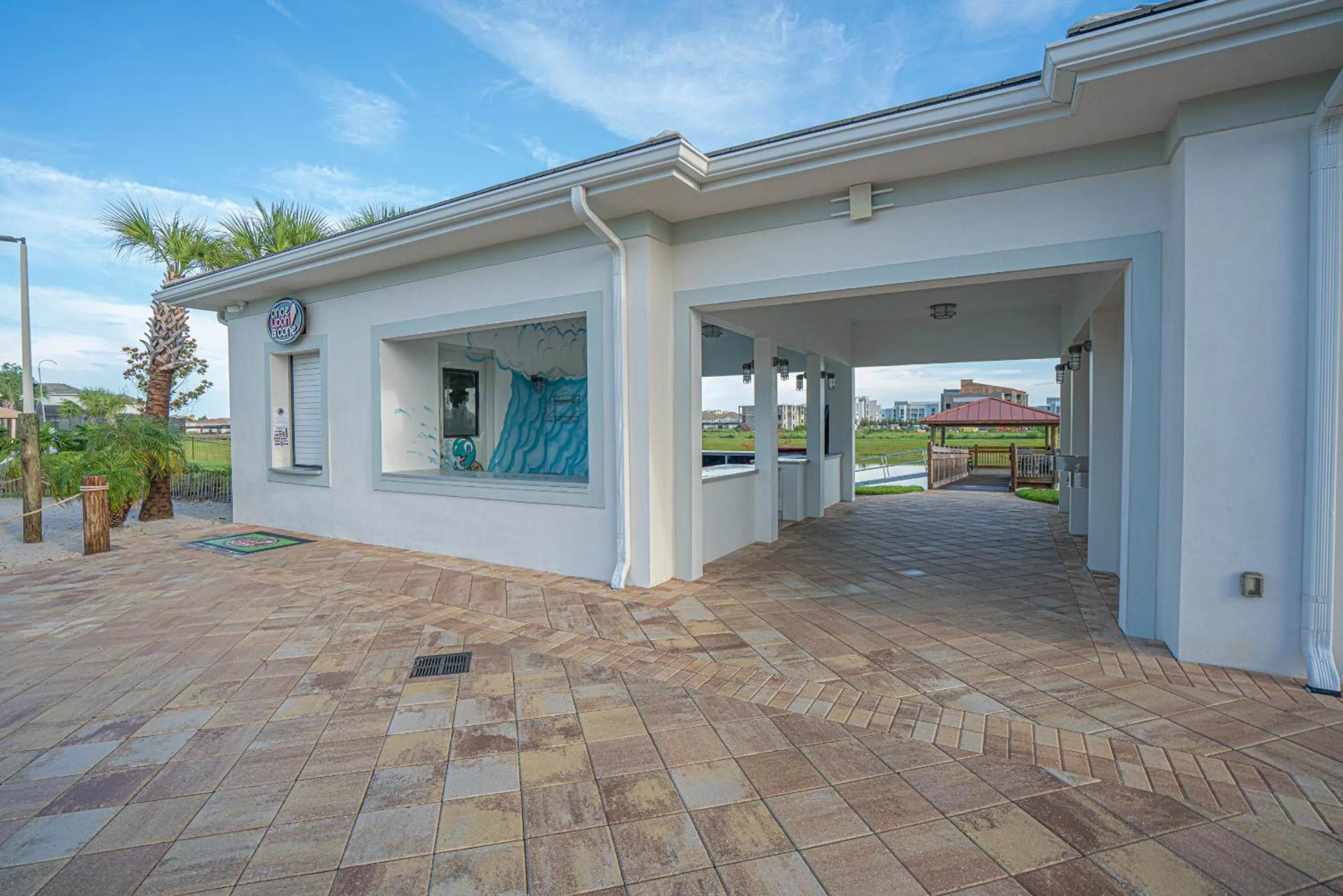 Property building in Only 5 Miles from Disney! Free Water Park! 2 Bed, 2 Bath Condo, Sleeps 8