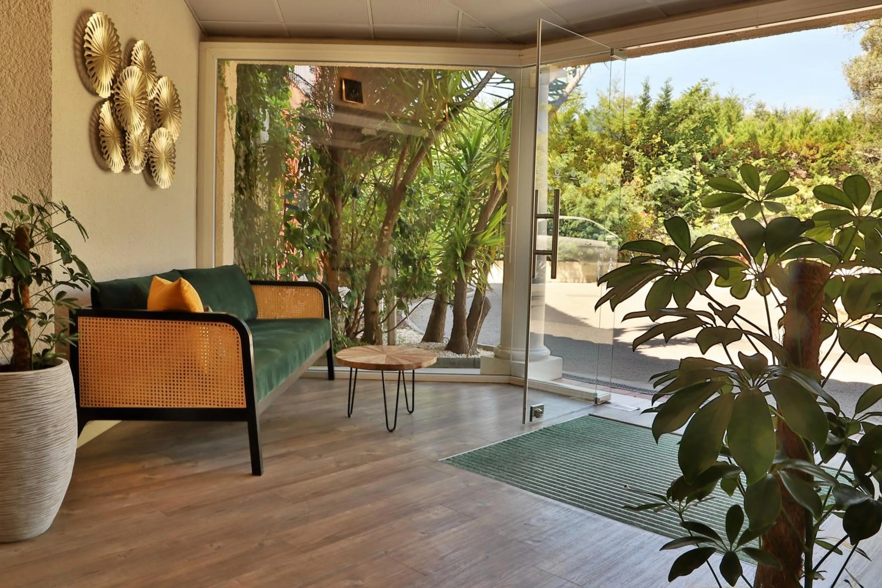 Lobby or reception in SOWELL HÔTELS du Golfe de Saint-Tropez