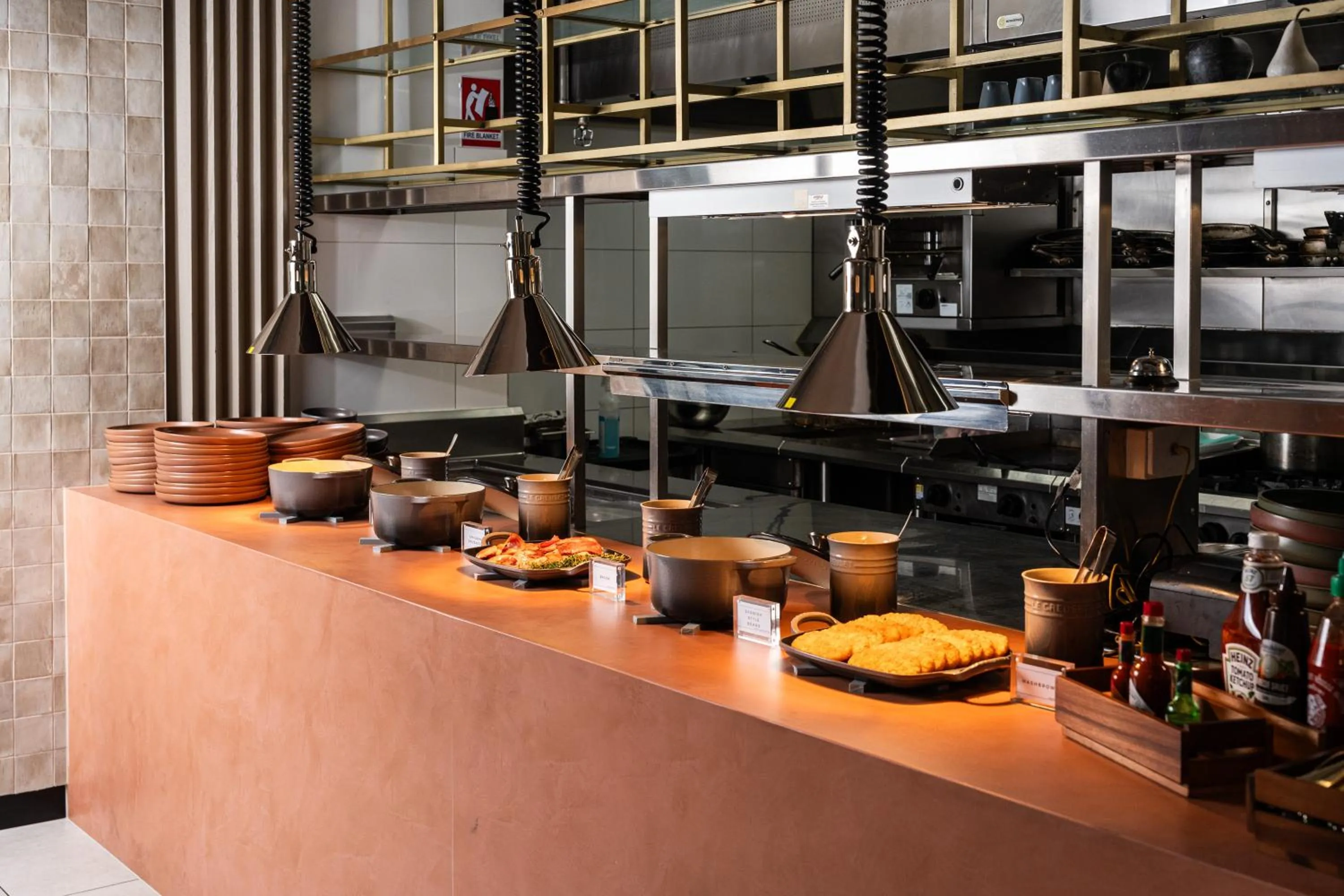 Breakfast in Vibe Hotel Melbourne