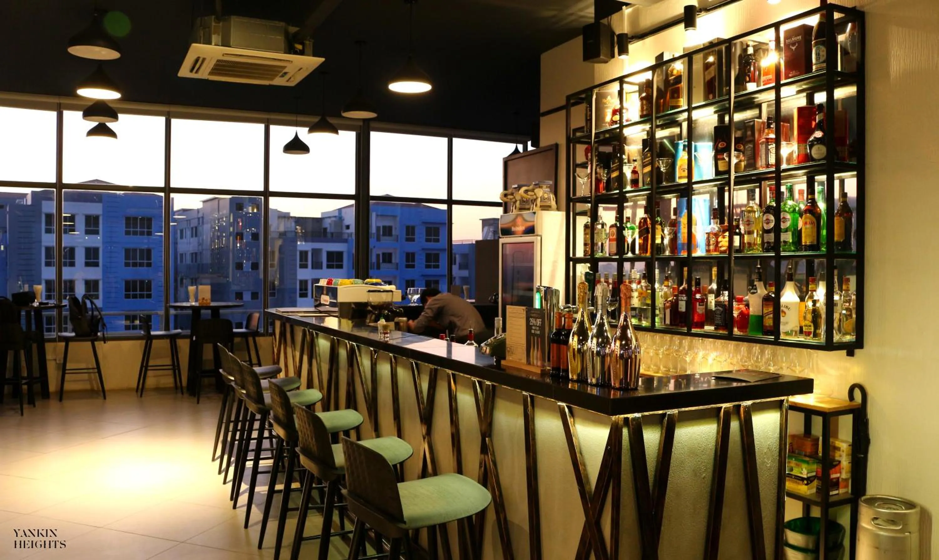 Myanandar Residence & Hotel