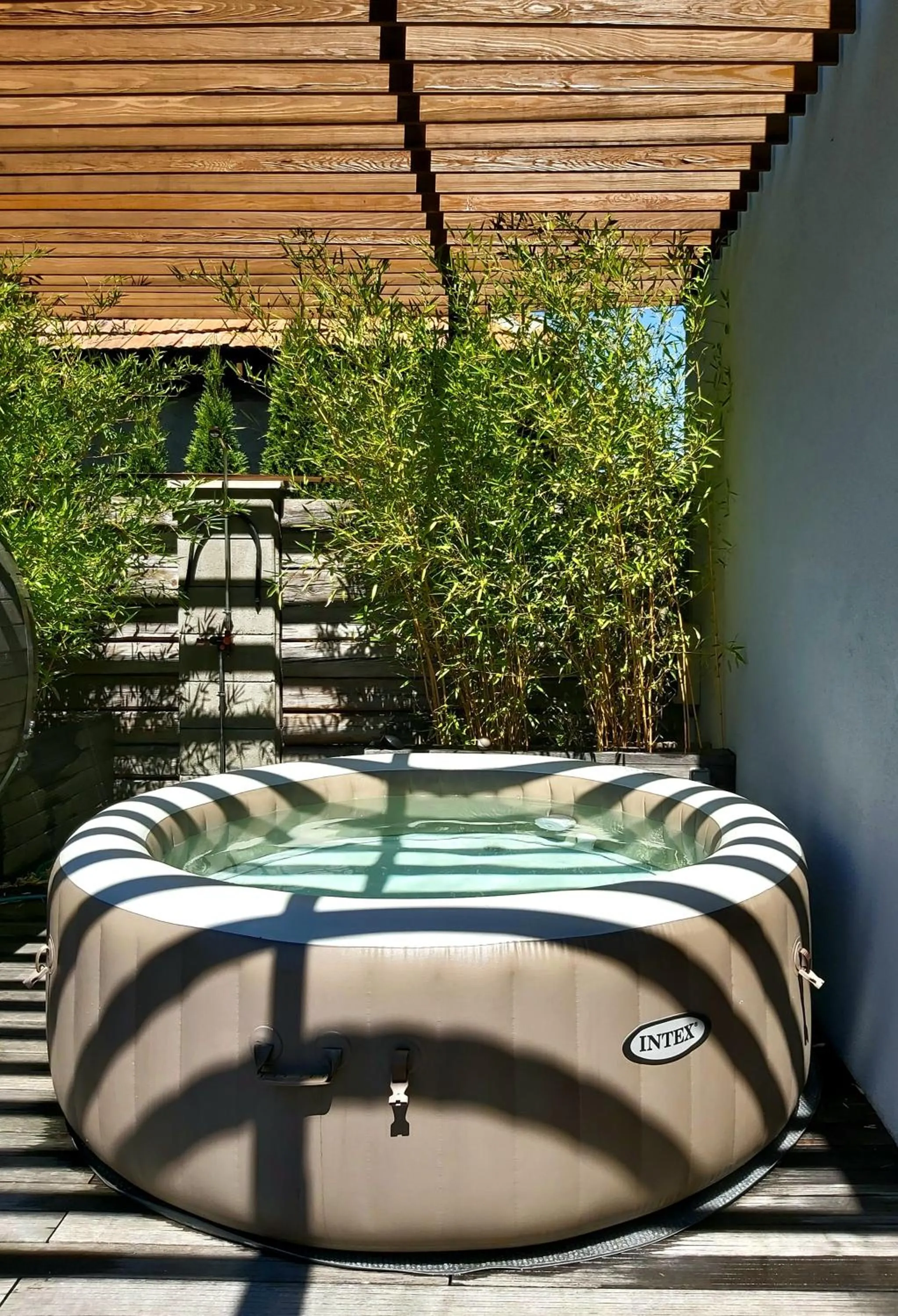 Hot Tub in VIGEO lounge b&b coffee