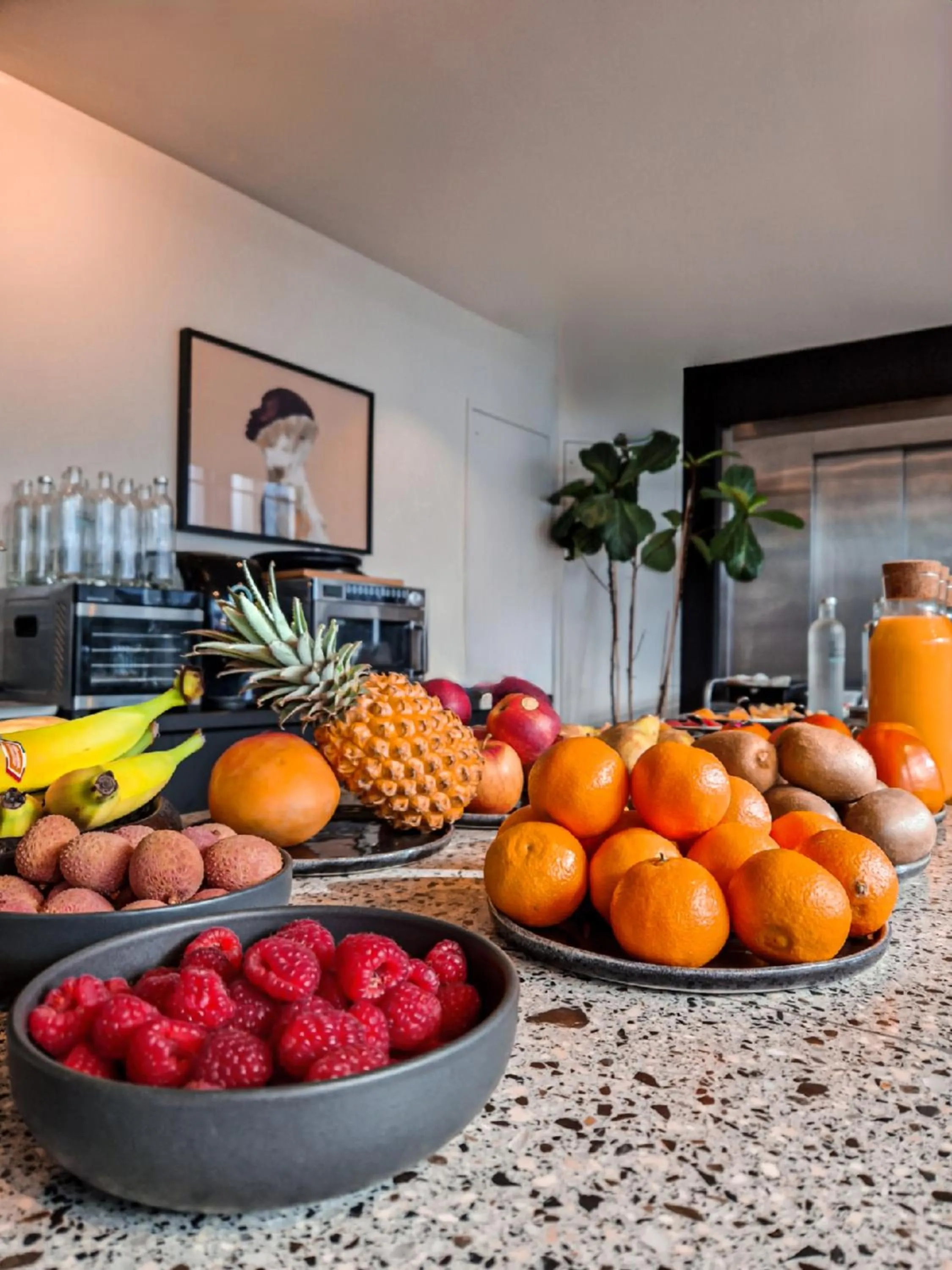 Breakfast in Le Grand Quartier