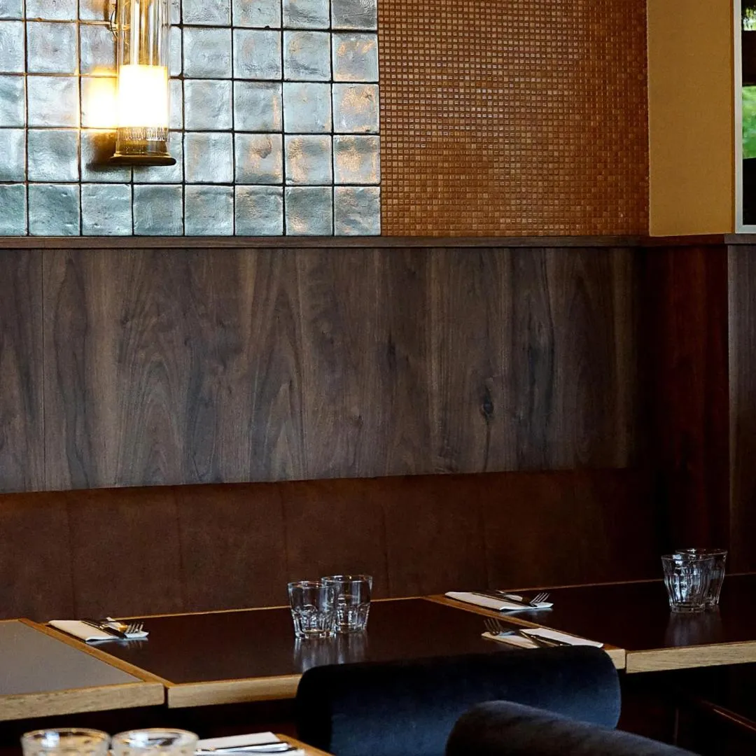 Restaurant/places to eat in Le Grand Quartier