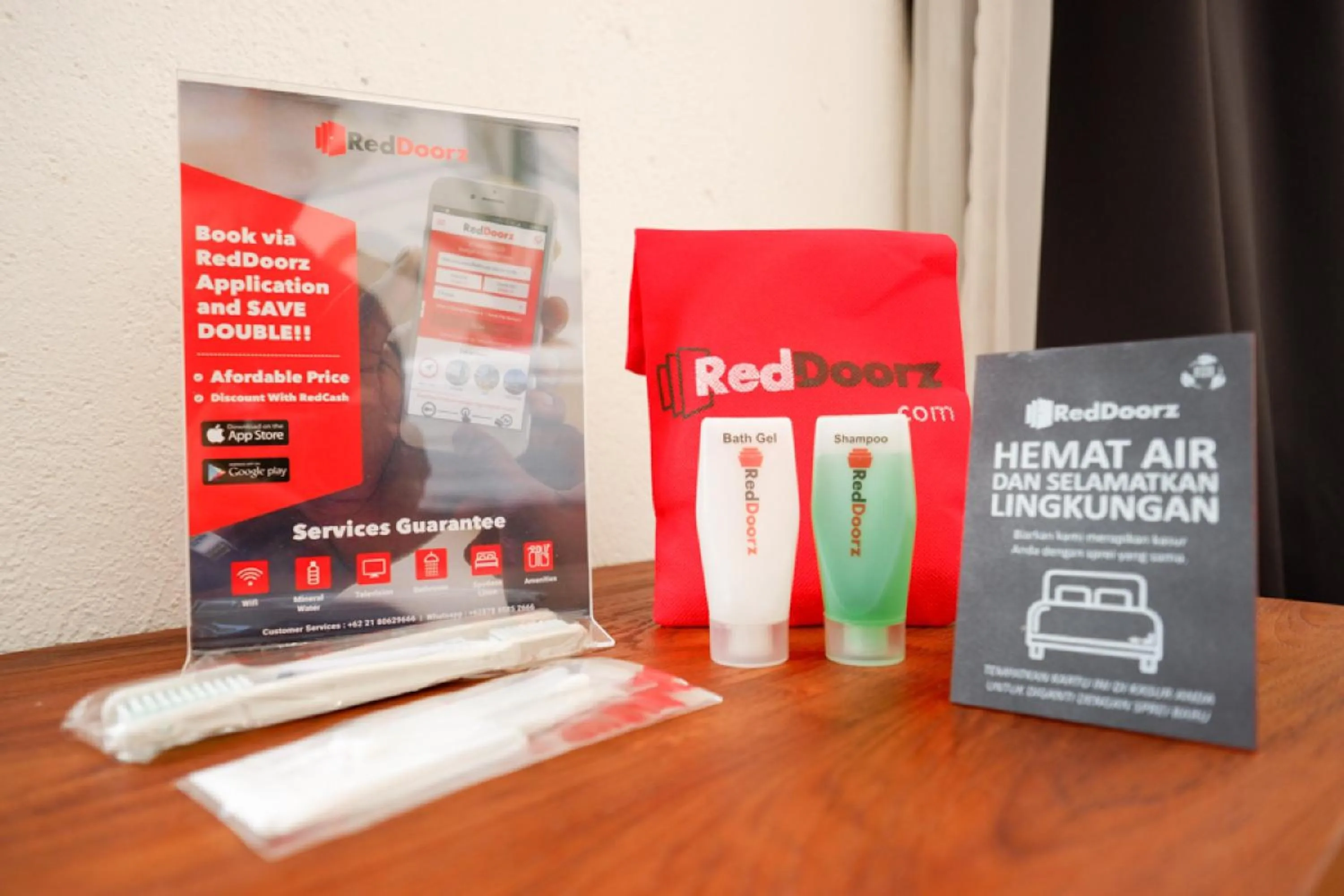 Property logo or sign in RedDoorz near RSUD Margono Purwokerto 3