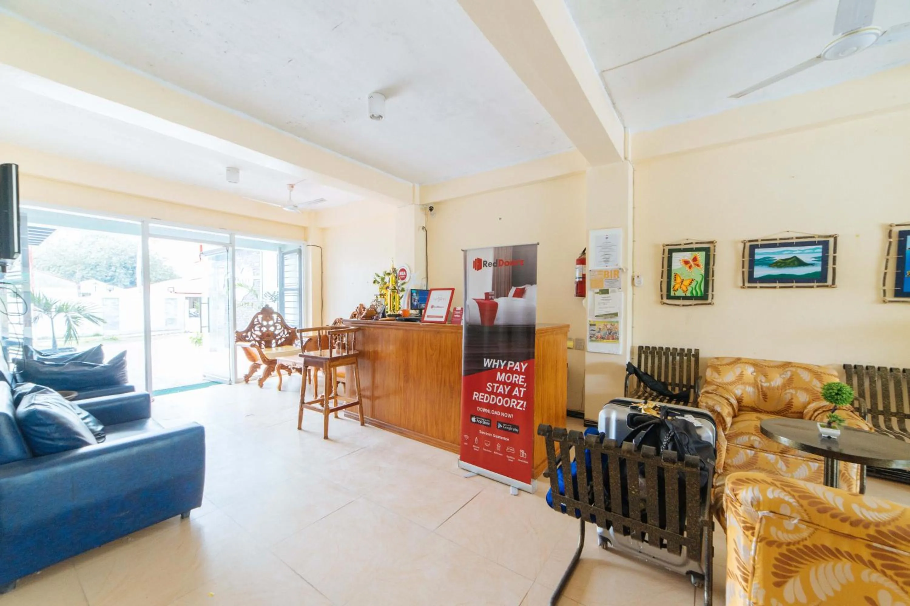 Lobby or reception in RedDoorz @ Old Buswang Road