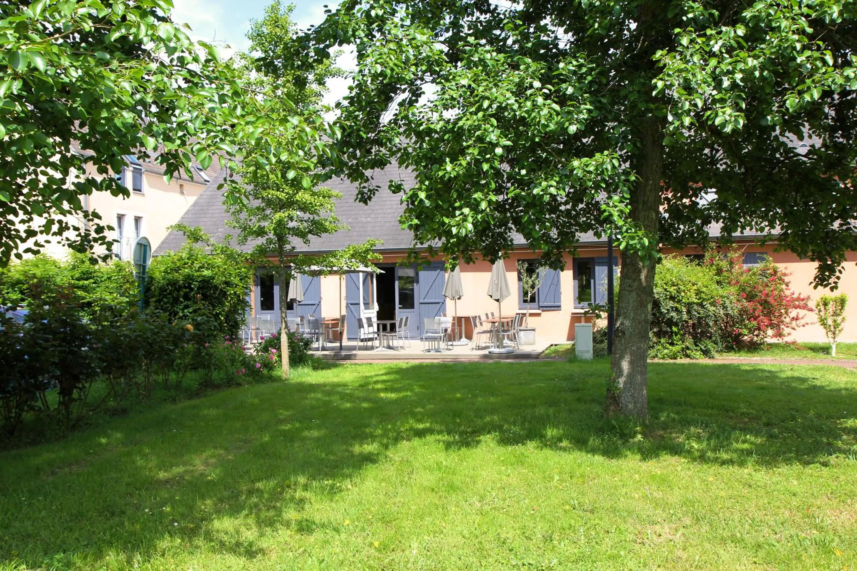 Property building in Best Western The Hotel Versailles