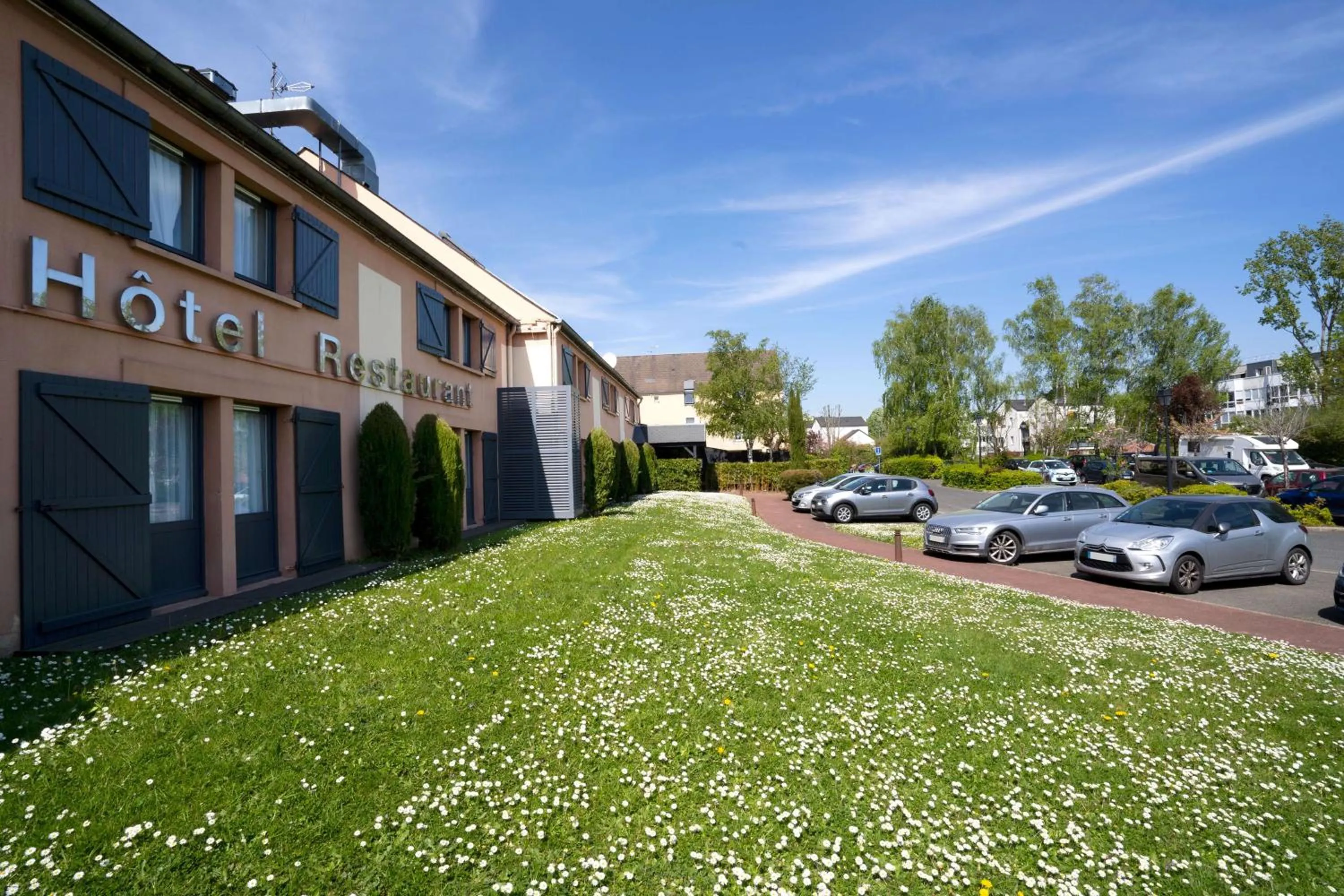 Property building in Best Western The Hotel Versailles