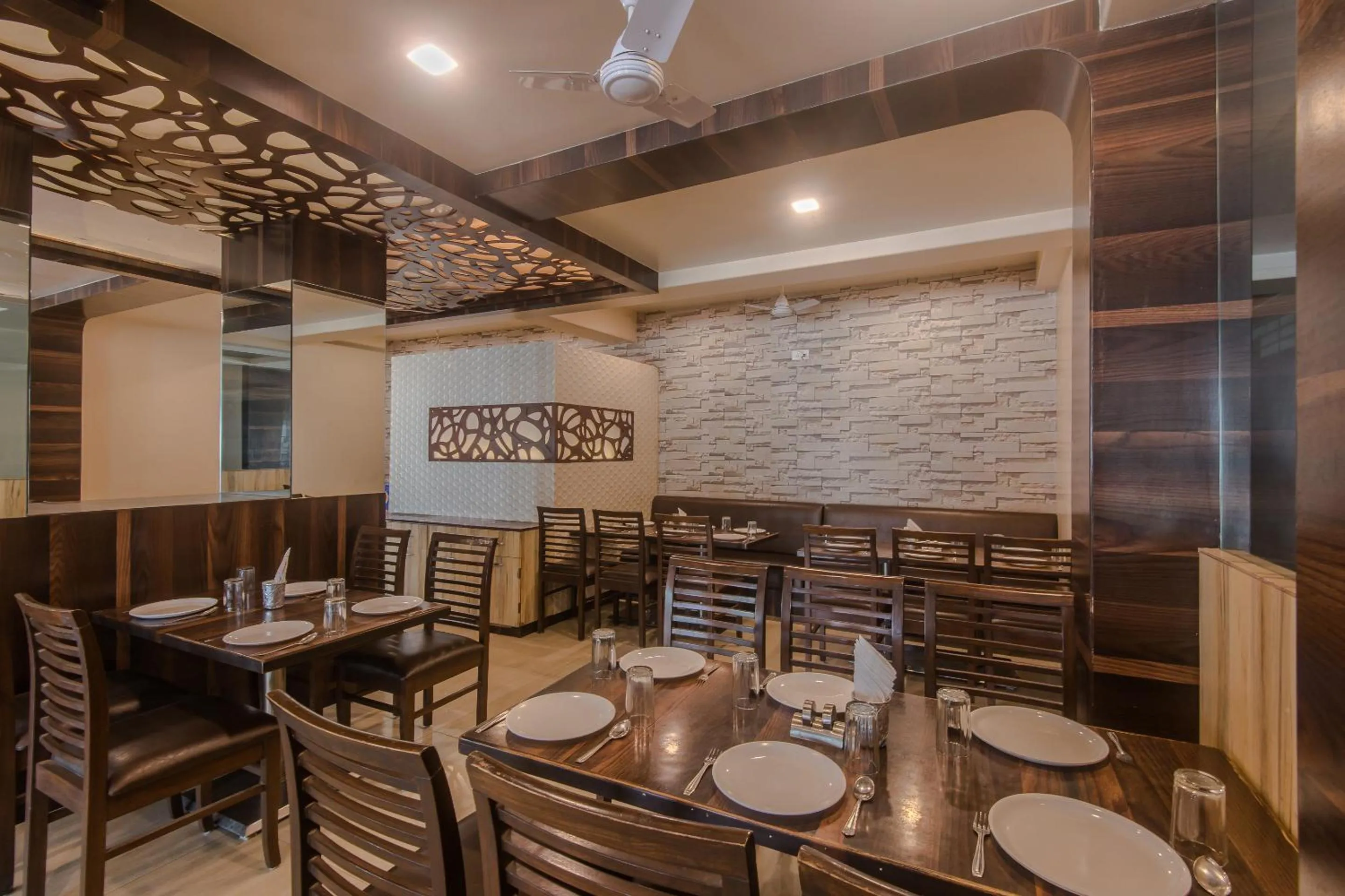 Hotel Sai Country Inn by Shantikamal