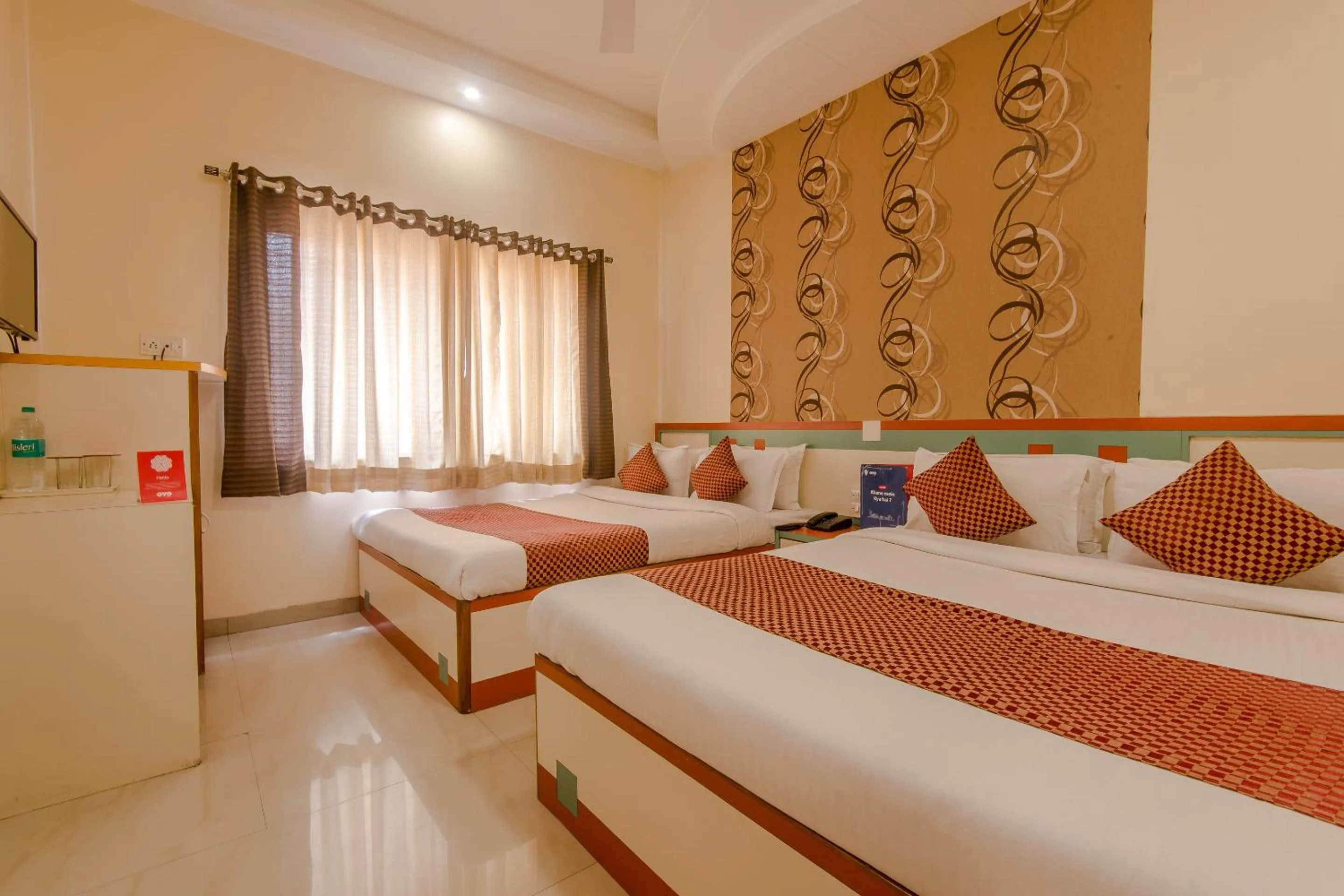 Bed in Hotel Sai Country Inn by Shantikamal