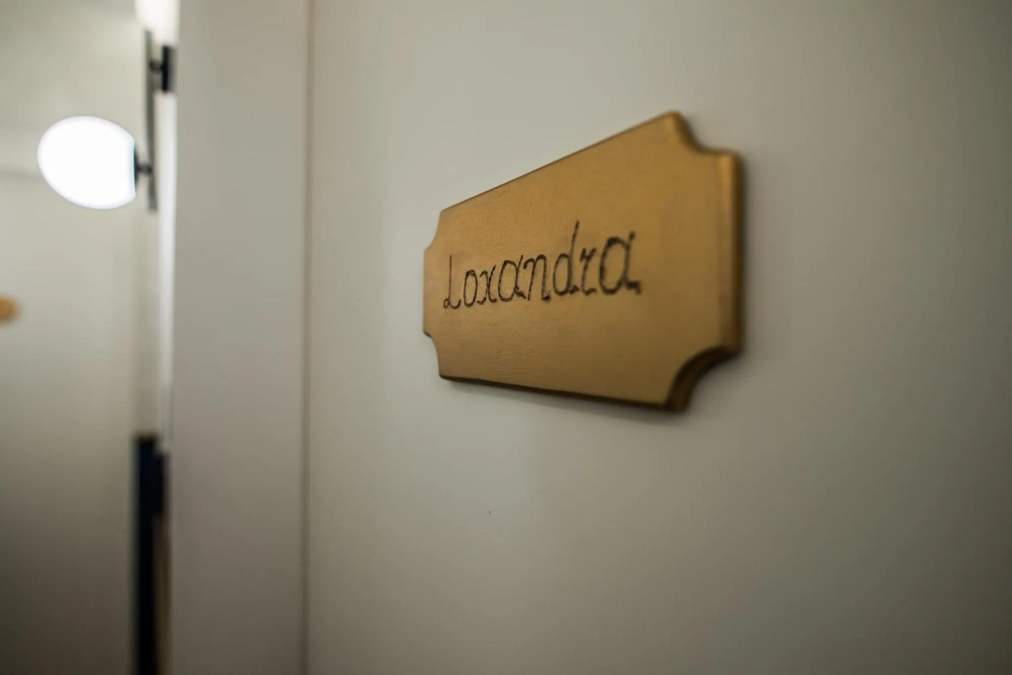 Logo/Certificate/Sign in Ederlezi Zoubourlou Aparthotel