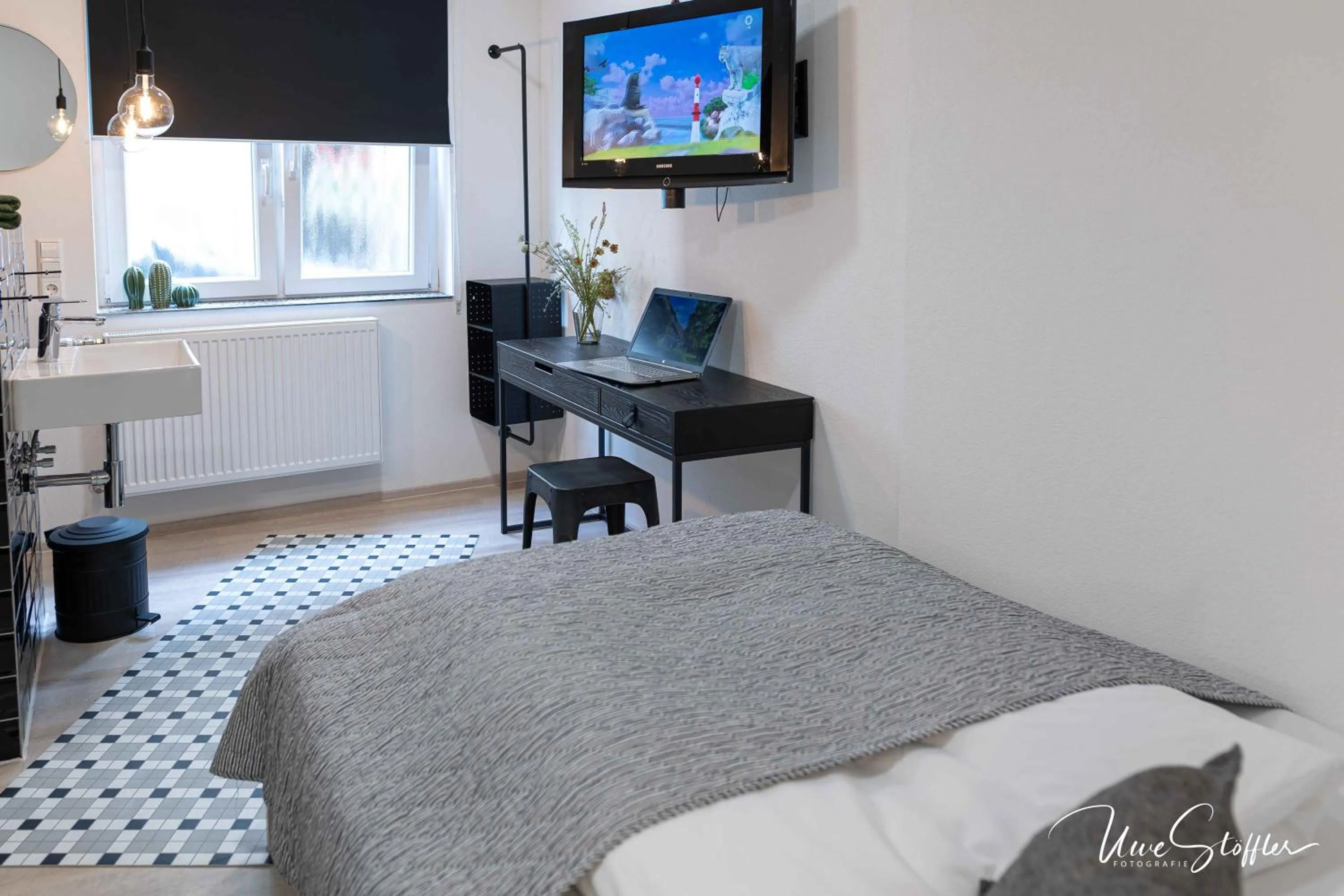 Photo of the whole room, Bed in Sali Homes - GaesteHaus Lamm Obersulm