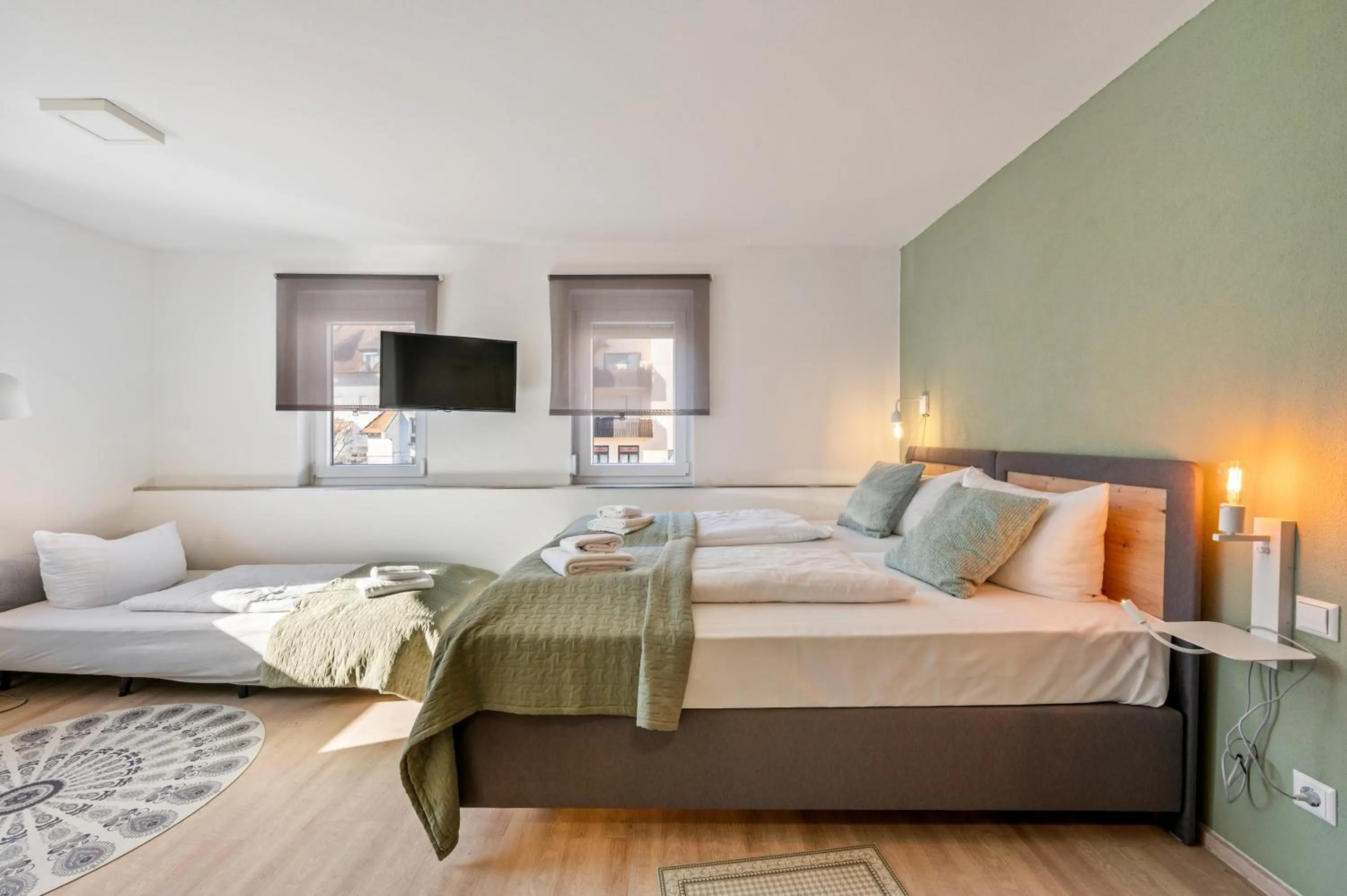 Photo of the whole room, Bed in Sali Homes - GaesteHaus Lamm Obersulm