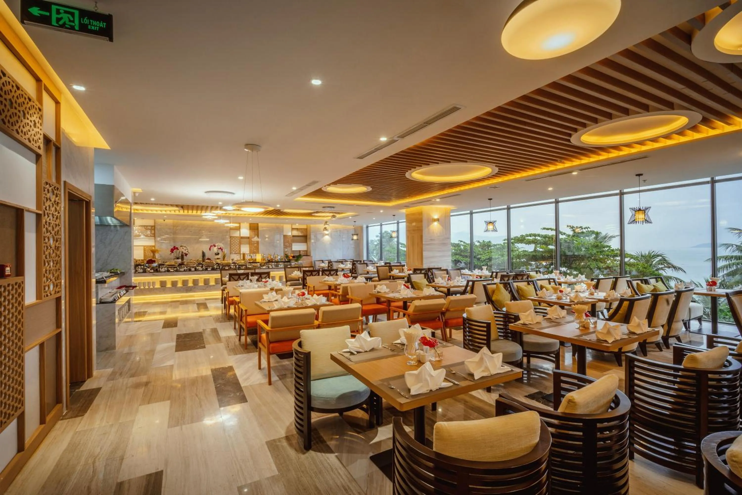 Restaurant/places to eat in Navada Beach Hotel