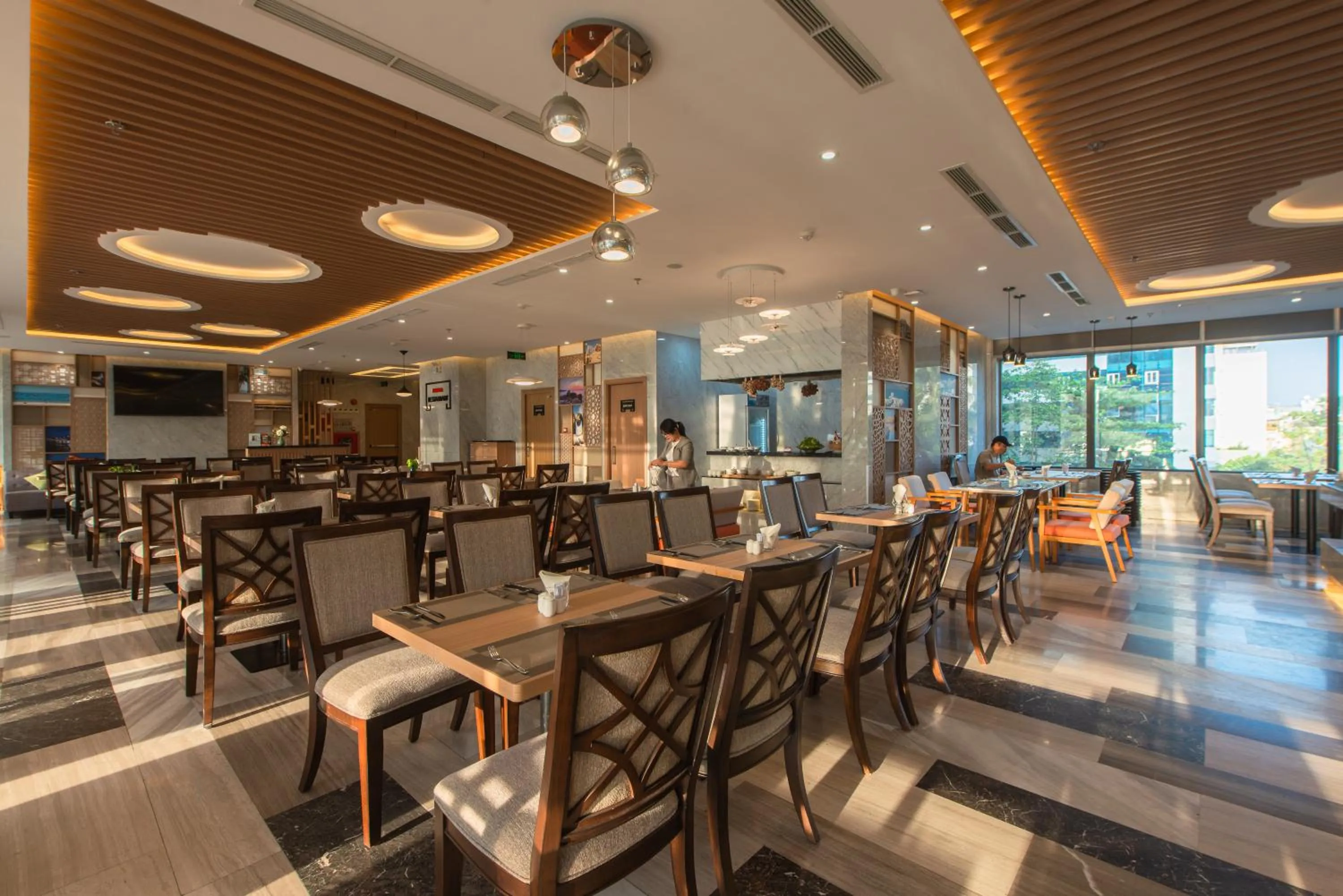Restaurant/places to eat in Navada Beach Hotel