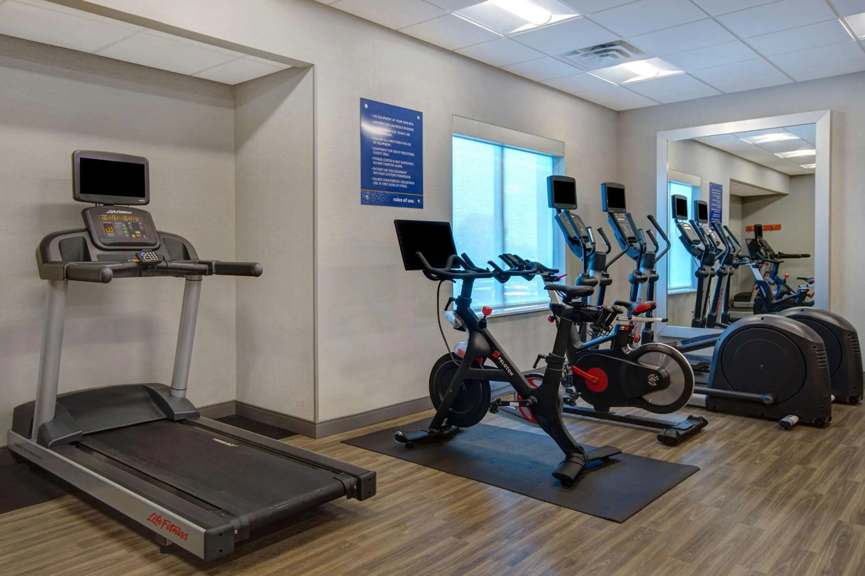 Fitness centre/facilities in Hampton Inn Lakeville Minneapolis, Mn