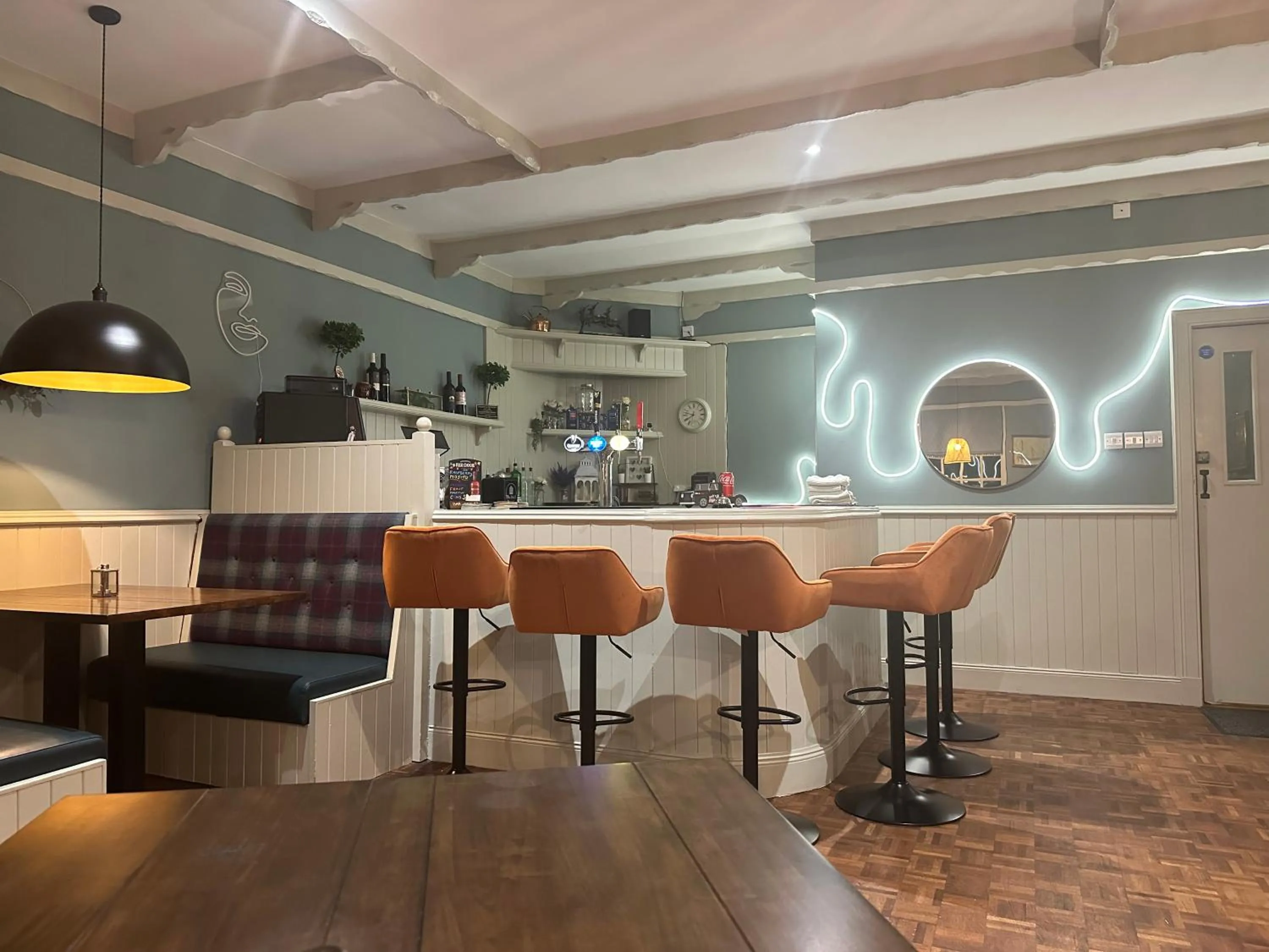 Restaurant/places to eat in The 1645 Inn