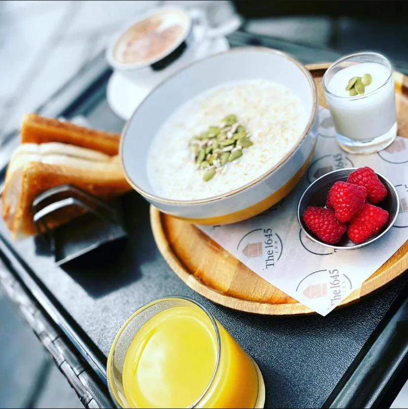 Breakfast in The 1645 Inn