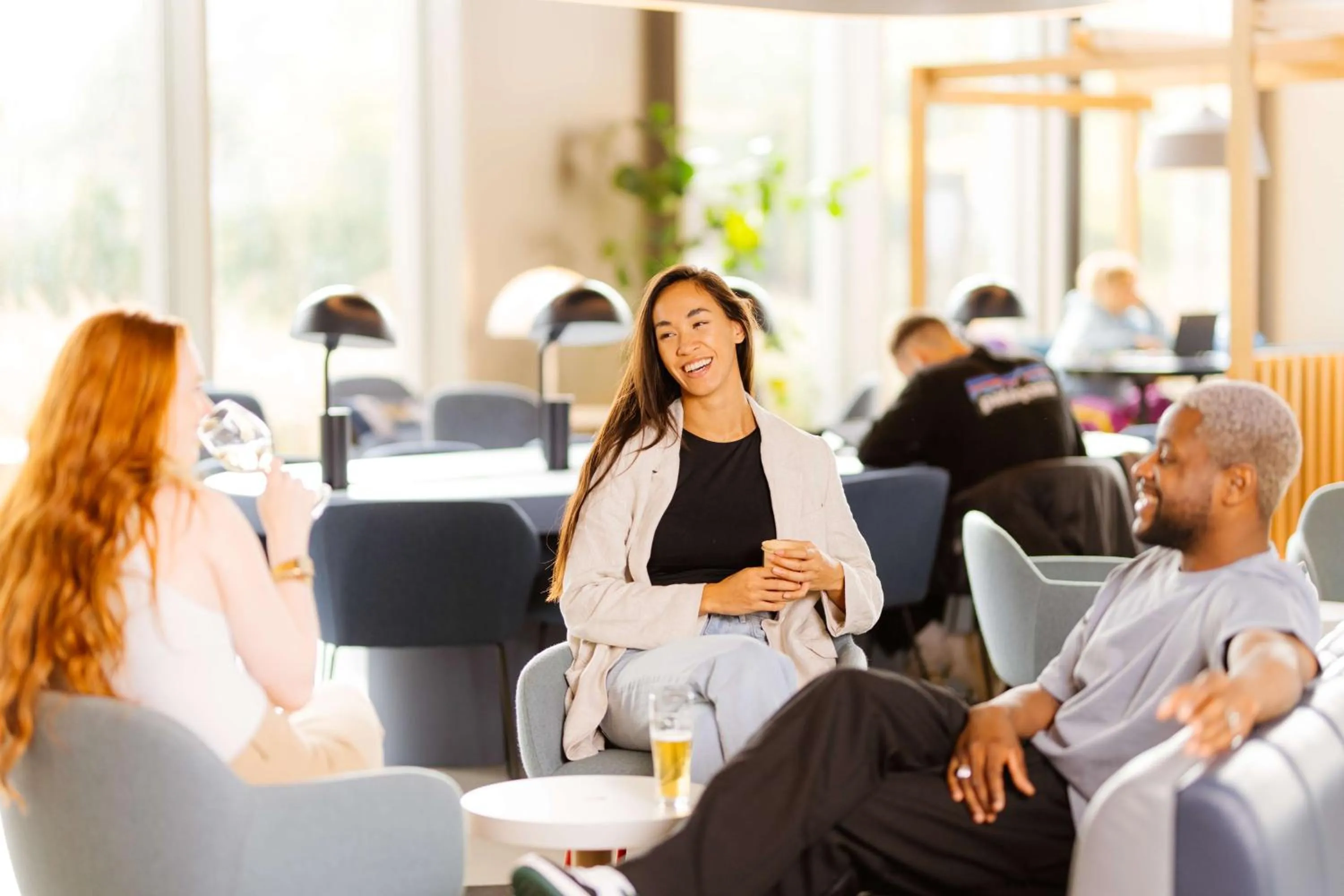 Lounge or bar in YOTEL Amsterdam