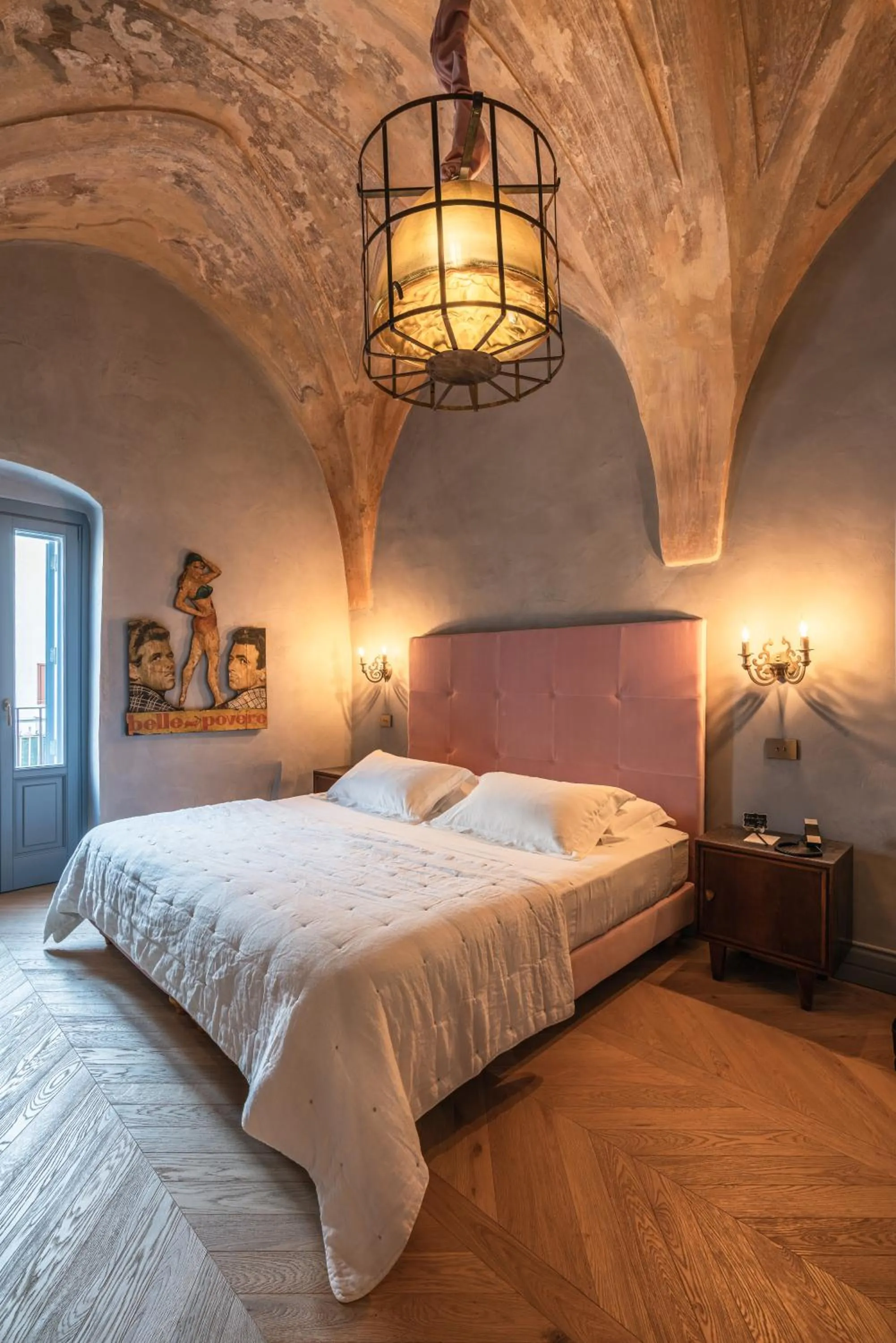 Bed in Paragon 700 Boutique Hotel & SPA