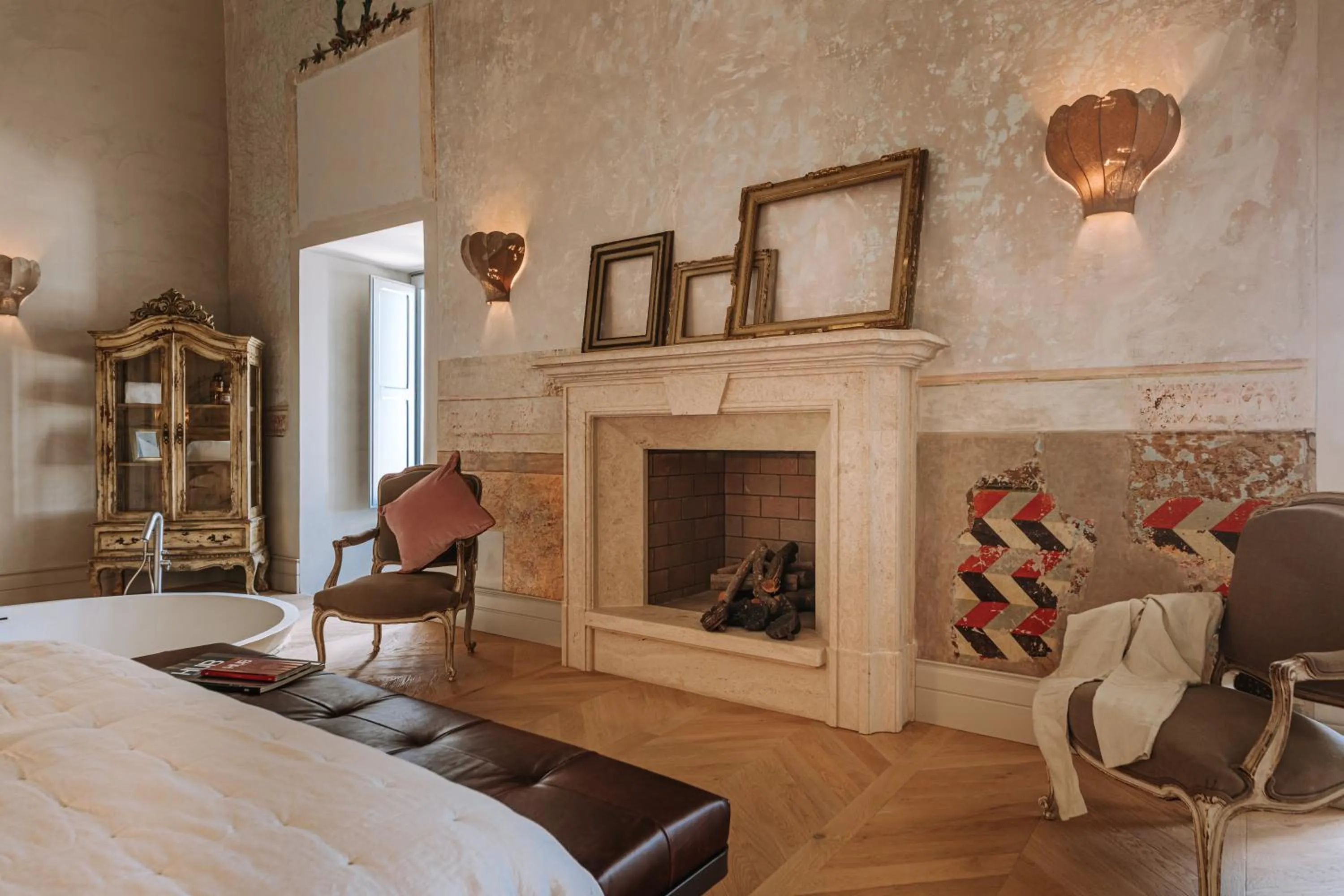 Bed in Paragon 700 Boutique Hotel & SPA