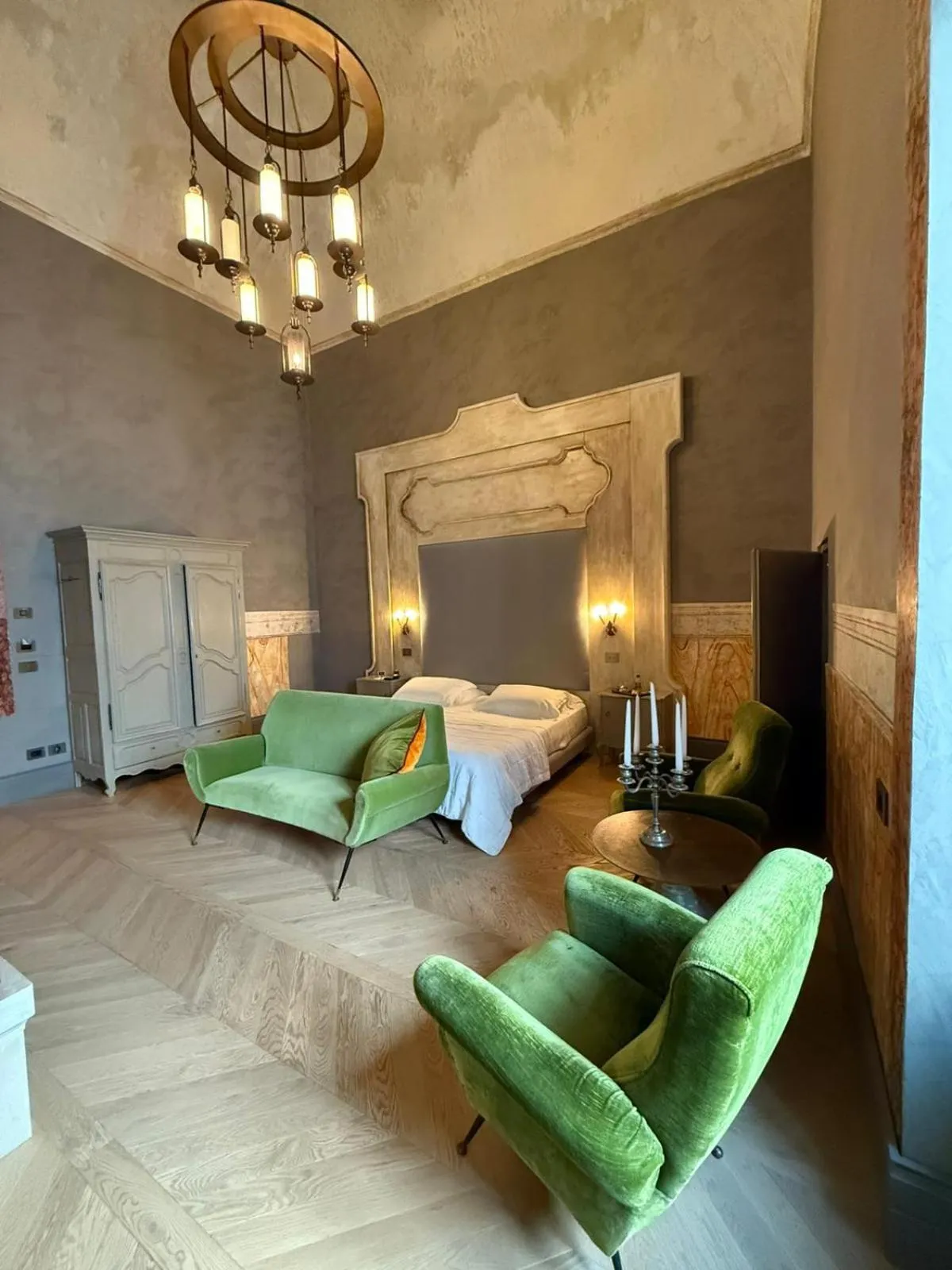 Bed in Paragon 700 Boutique Hotel & SPA