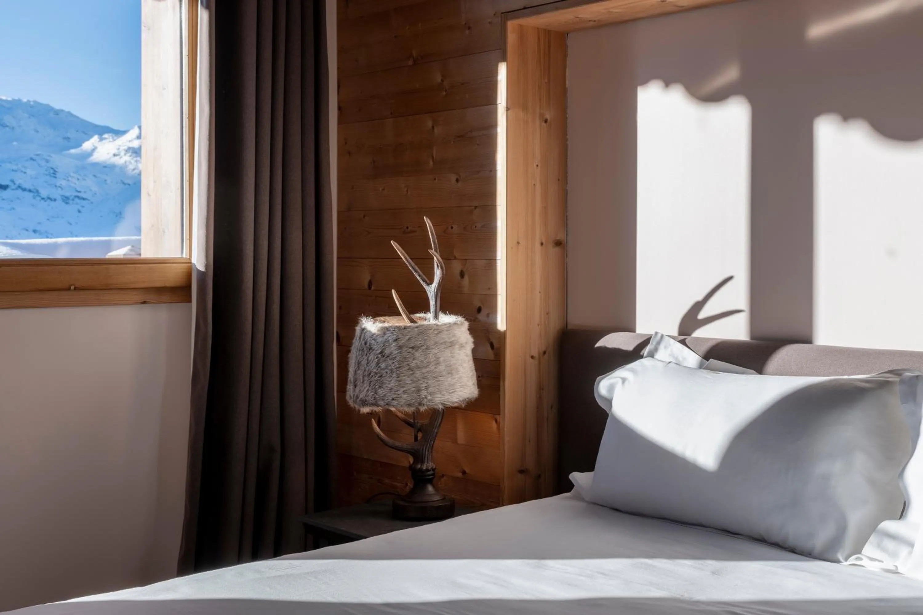 Bedroom, Bed in Chalet Hotel Kaya