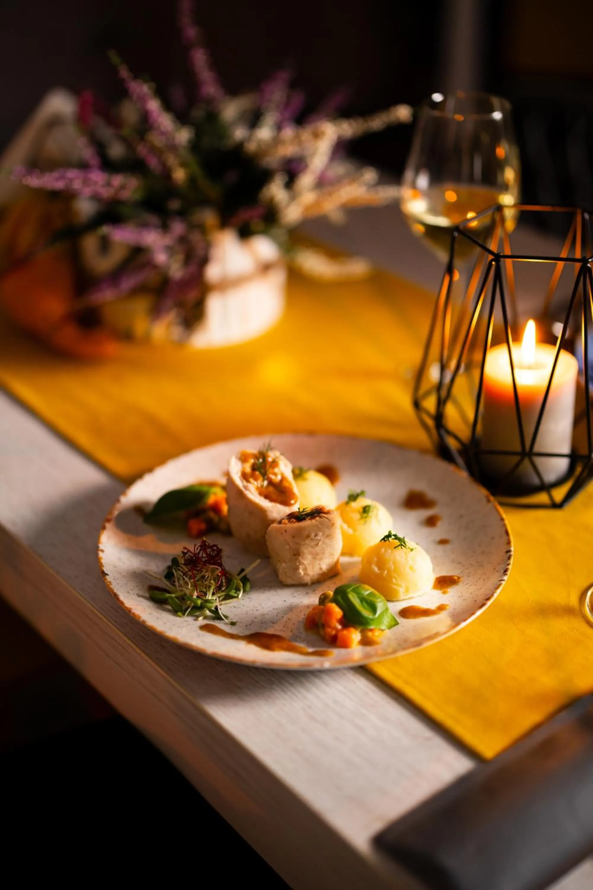 Restaurant/places to eat in Jurajski Kryształ