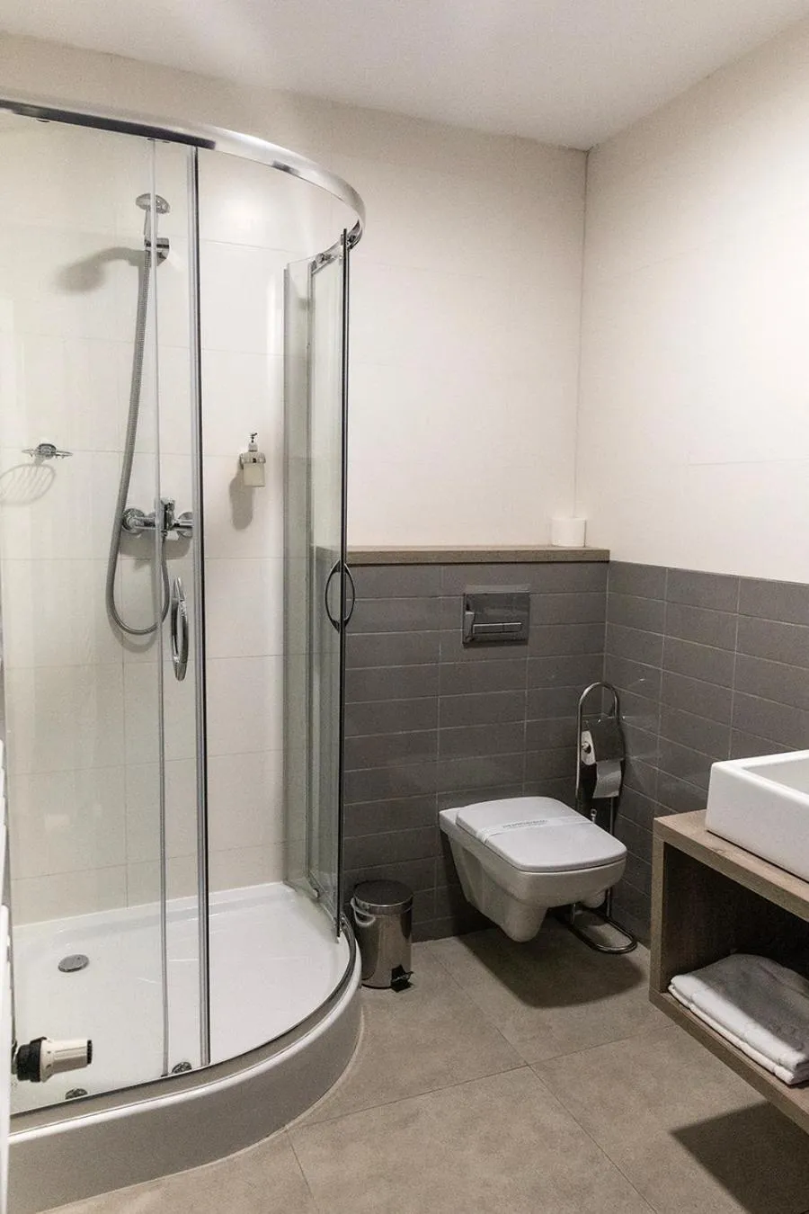 Shower in Jurajski Kryształ