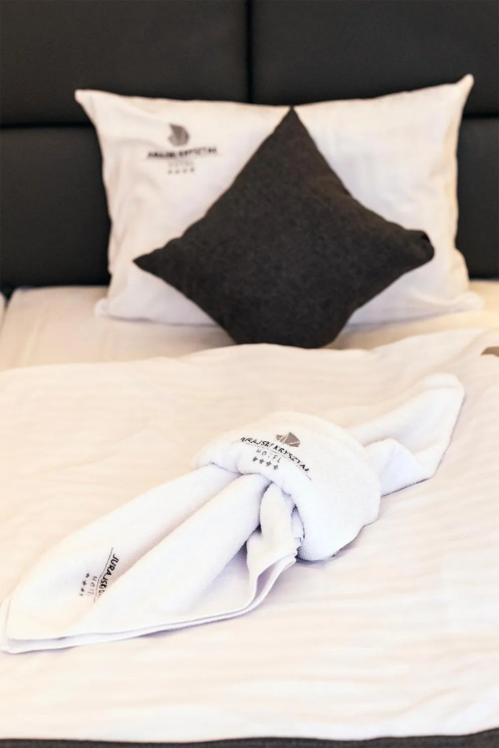 Bed in Jurajski Kryształ