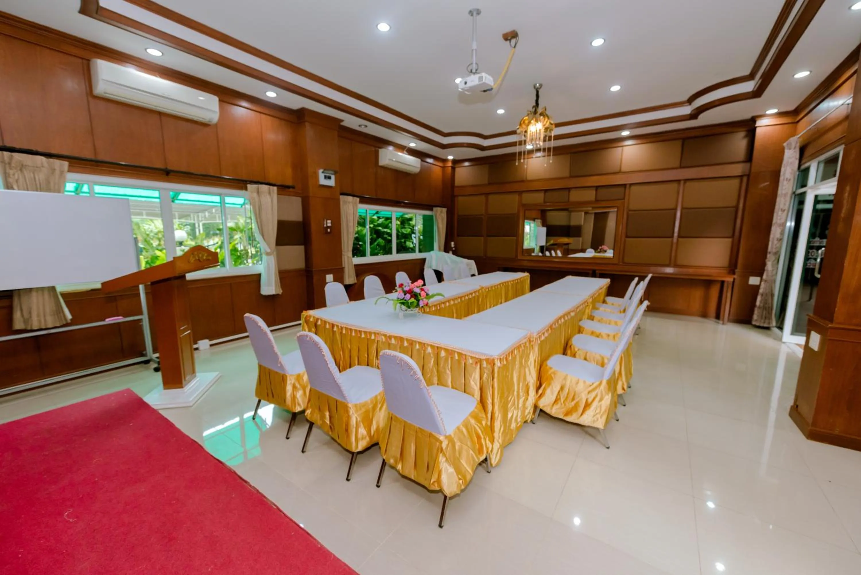 Meeting/conference room in BANDER HOTEL